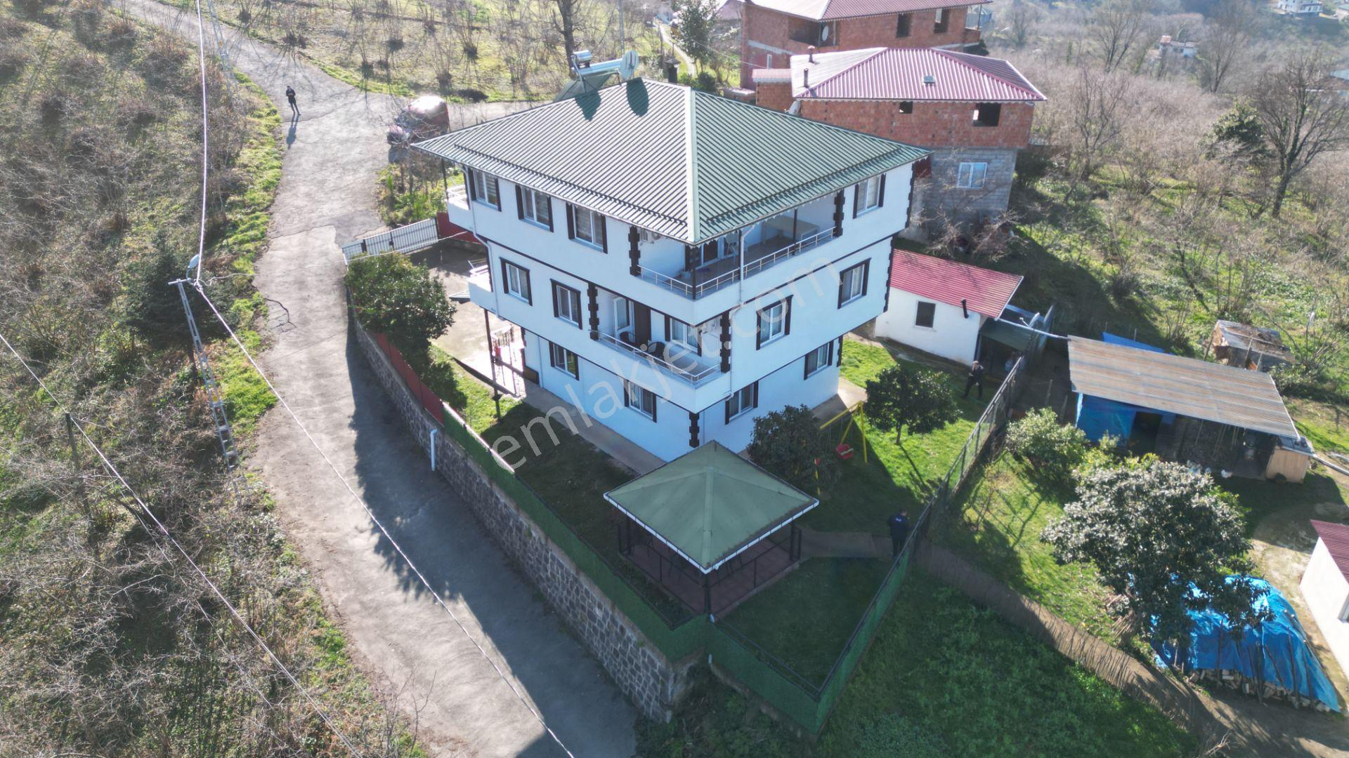 Trabzon Arsin'de 1600 M² Arsa İçinde Müstakil Yaşam Alanı - Görsel 11
