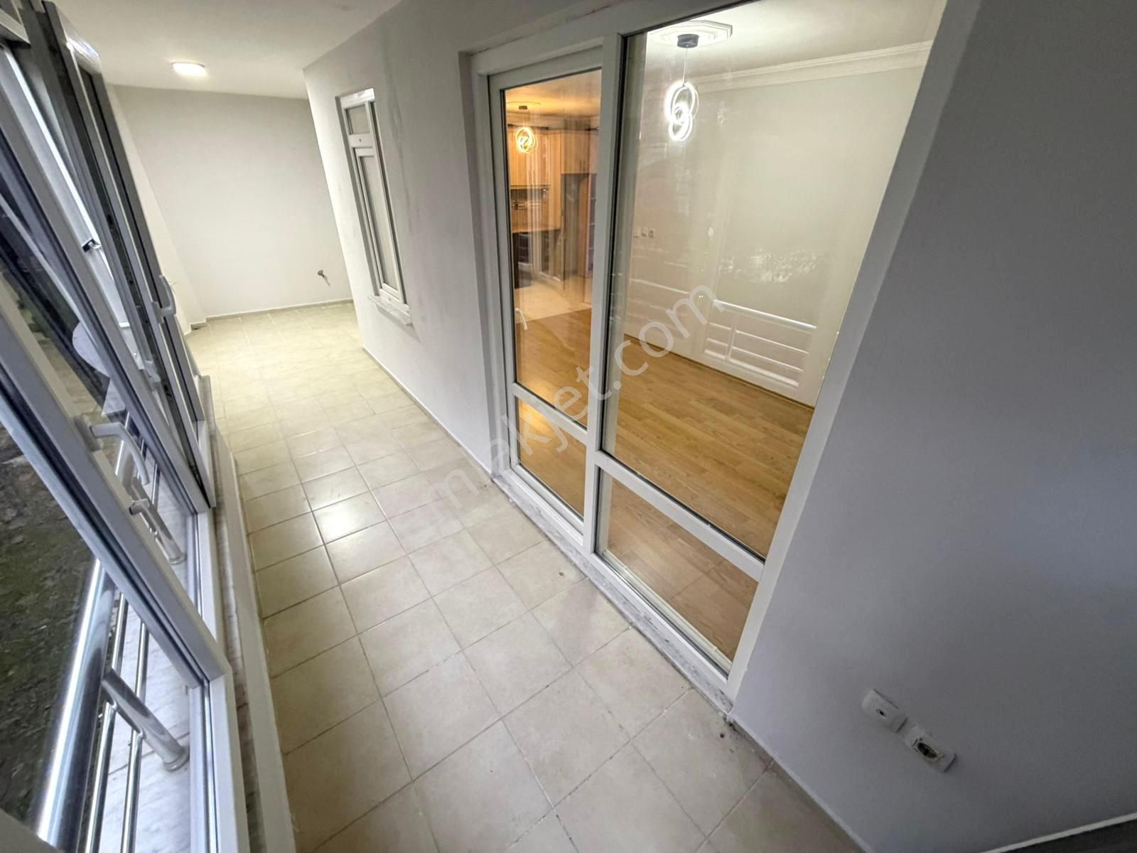 🏡 Referans'tan Altınkum'da Çift Cam Balkonlu Pazar Pazarında Açık Mutfak 2+1 Daire - Görsel 7