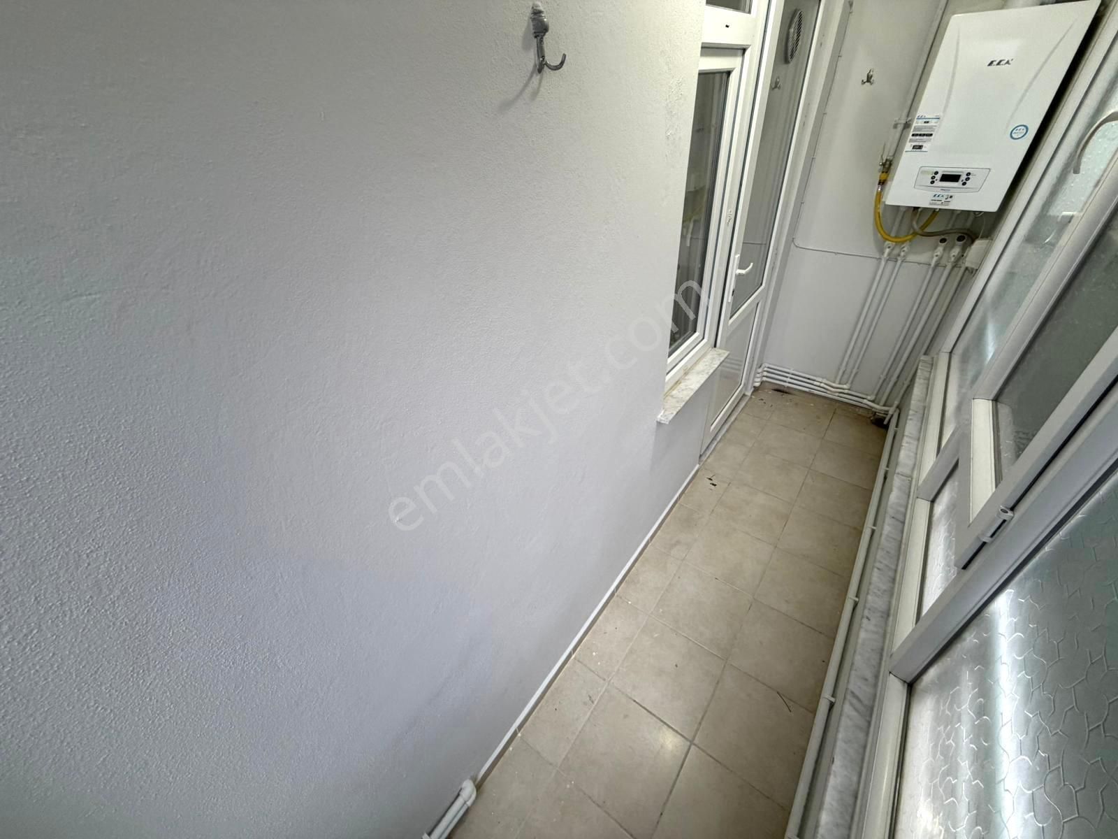 🏡 Referans'tan Altınkum'da Çift Cam Balkonlu Pazar Pazarında Açık Mutfak 2+1 Daire - Görsel 9