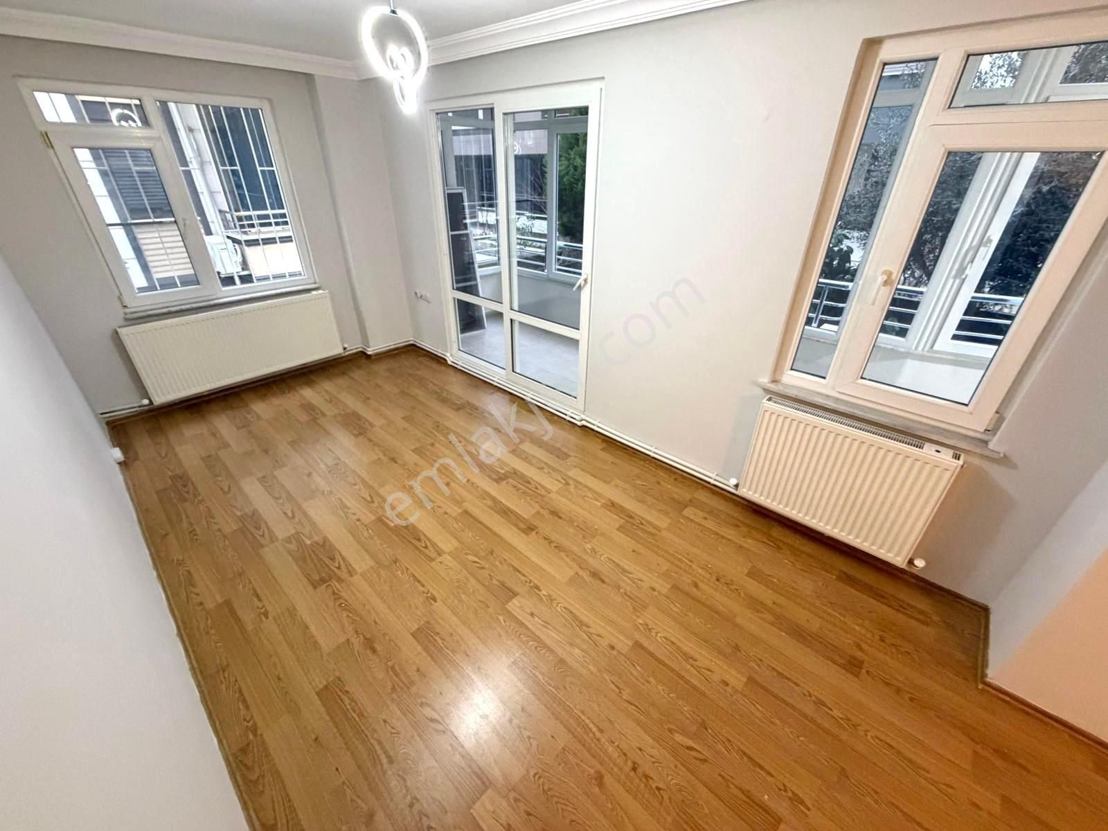 🏡 Referans'tan Altınkum'da Çift Cam Balkonlu Pazar Pazarında Açık Mutfak 2+1 Daire - Görsel 2