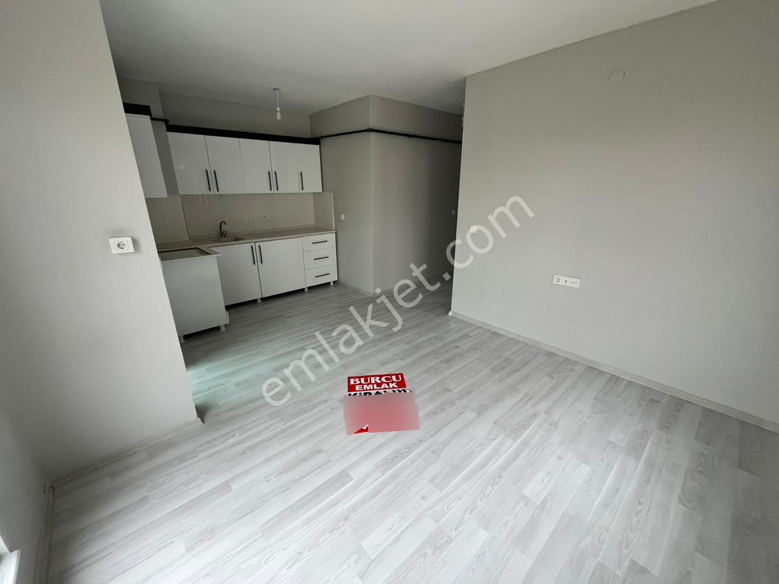 Üniversite Yolu Üzerinde 2+1 Satılık Daire *** Burcu Emlaktan - Görsel 4