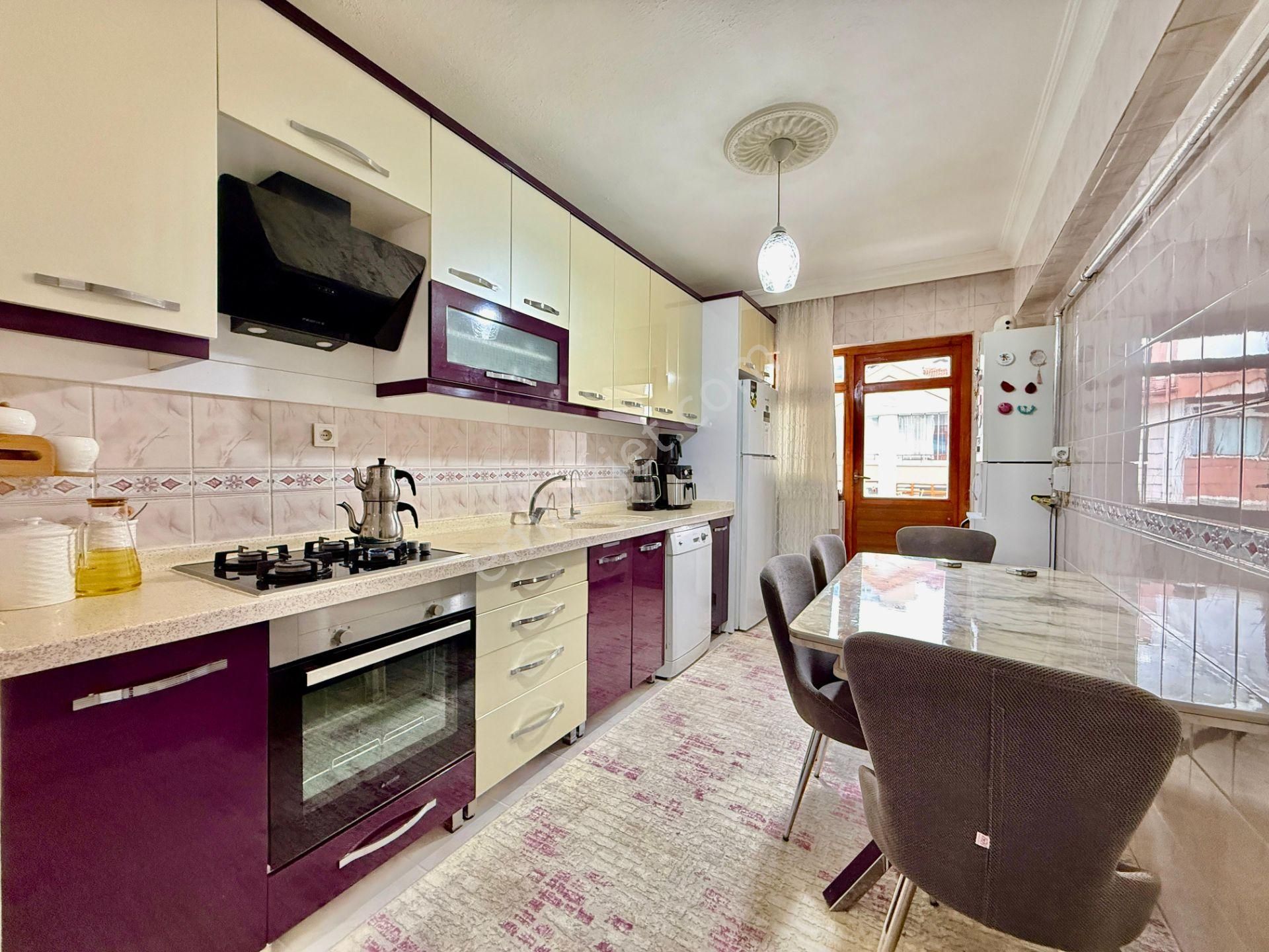 Kalecik Emlak'tan Hastane Yakını 2 Balkon, Mantolamalı 3+1 - Görsel 4