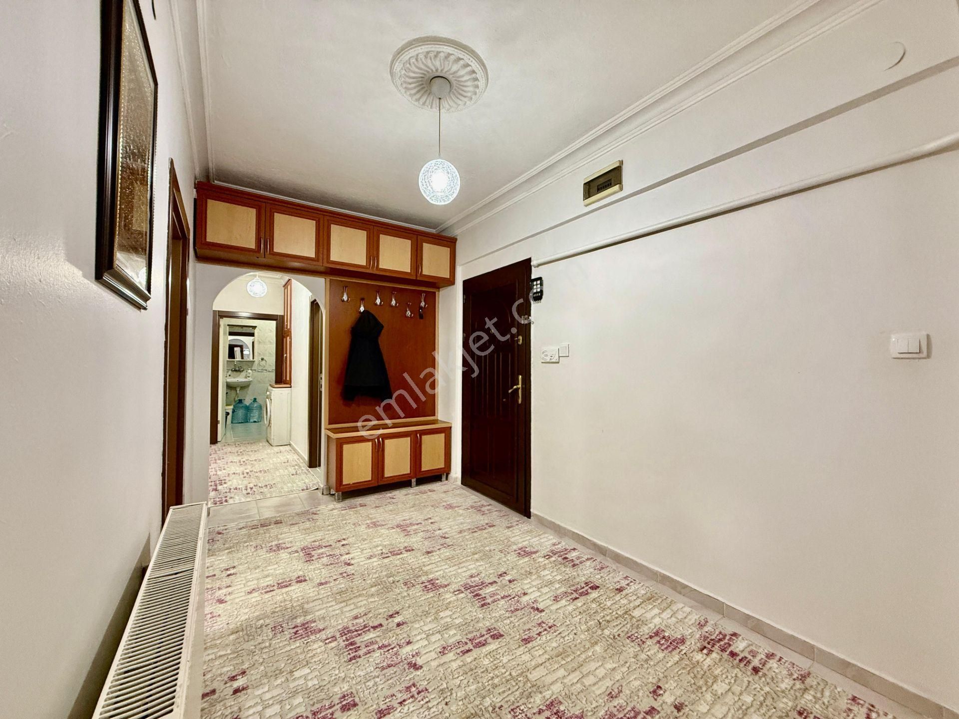 Kalecik Emlak'tan Hastane Yakını 2 Balkon, Mantolamalı 3+1 - Görsel 18