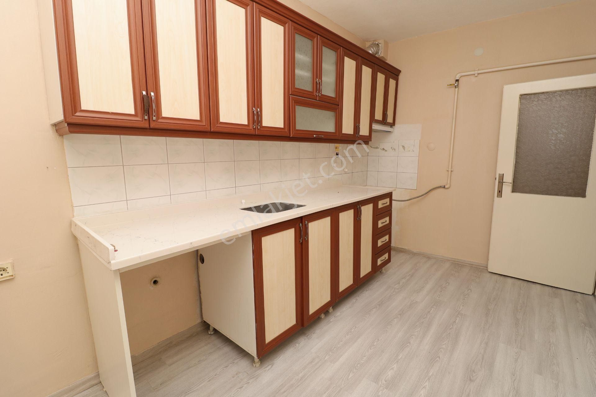Akif'ten Topçu'da 2+1 Pazar Ve Sağlık Ocağı Yakını Kiralık Daire - Görsel 6