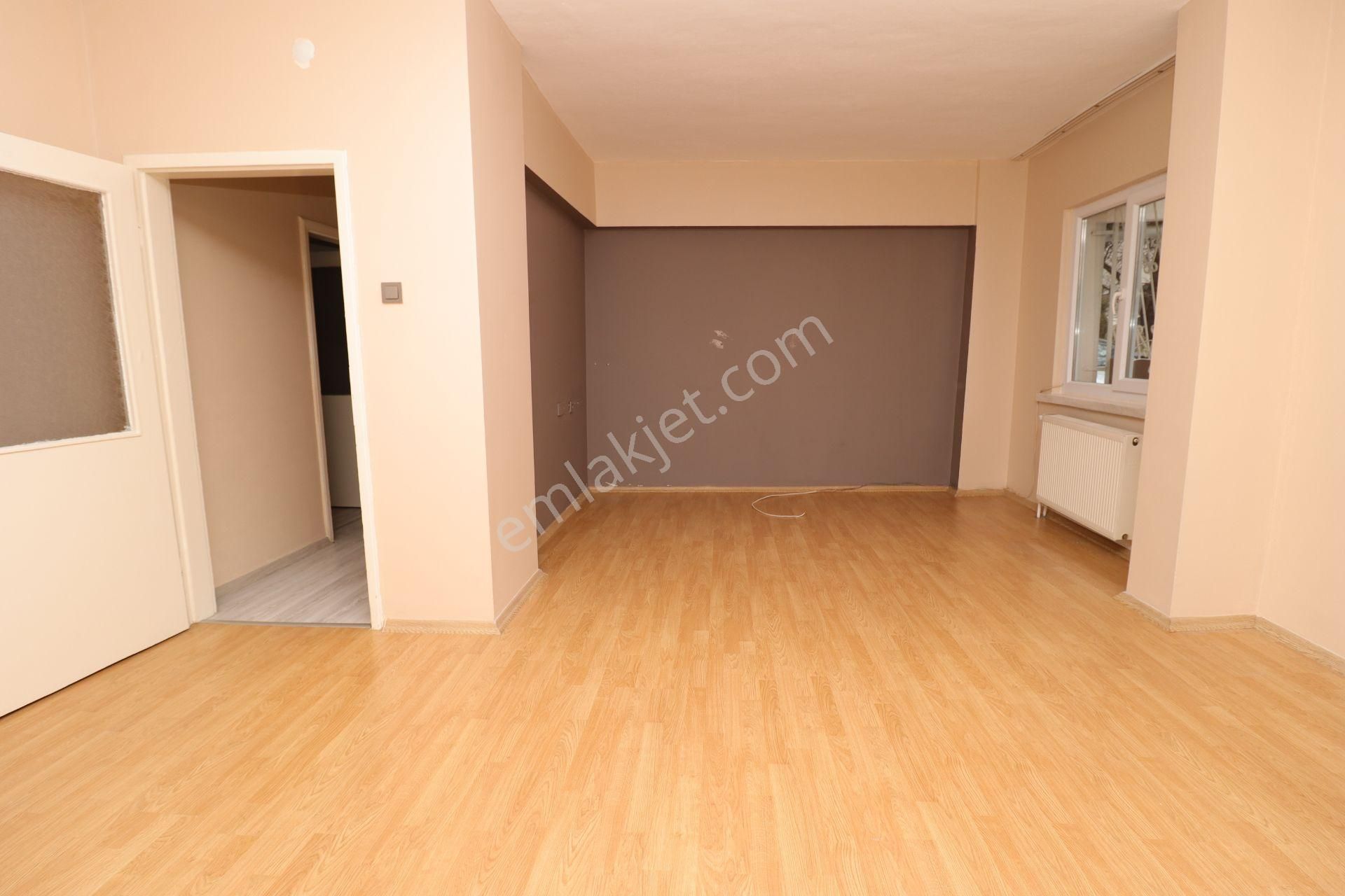 Akif'ten Topçu'da 2+1 Pazar Ve Sağlık Ocağı Yakını Kiralık Daire - Görsel 2