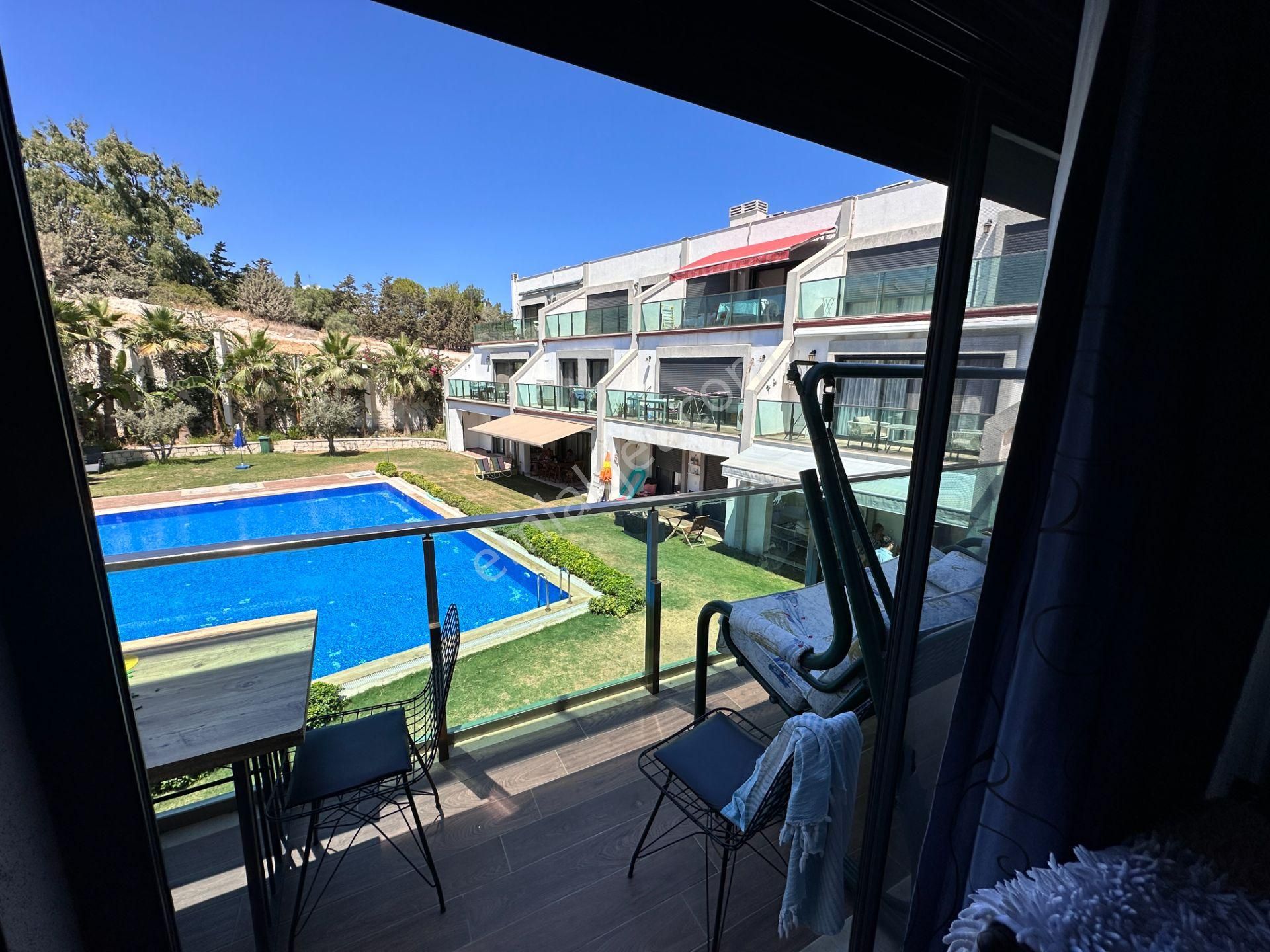 Çeşme Sakızlıkoy Rezidans Satılık Bahçeli&balkonlu 2+1 Dubleks - Görsel 3