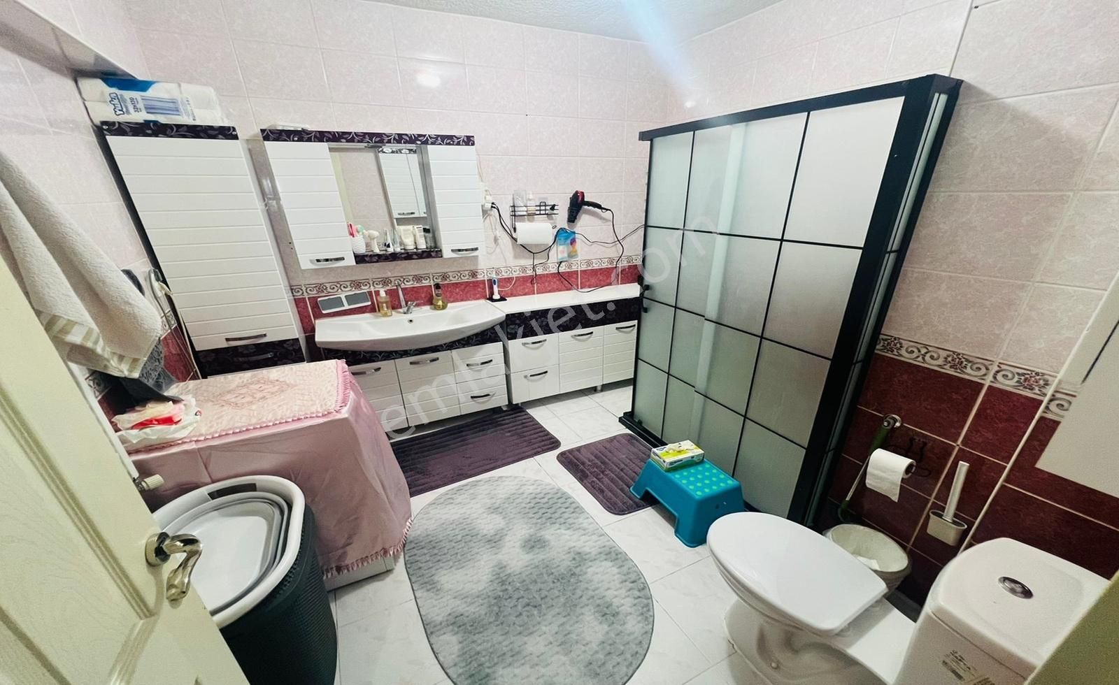 Çok Acil'den Merkezi Konumda Masrafsız 145m2 Fırsat Dairesi - Görsel 3