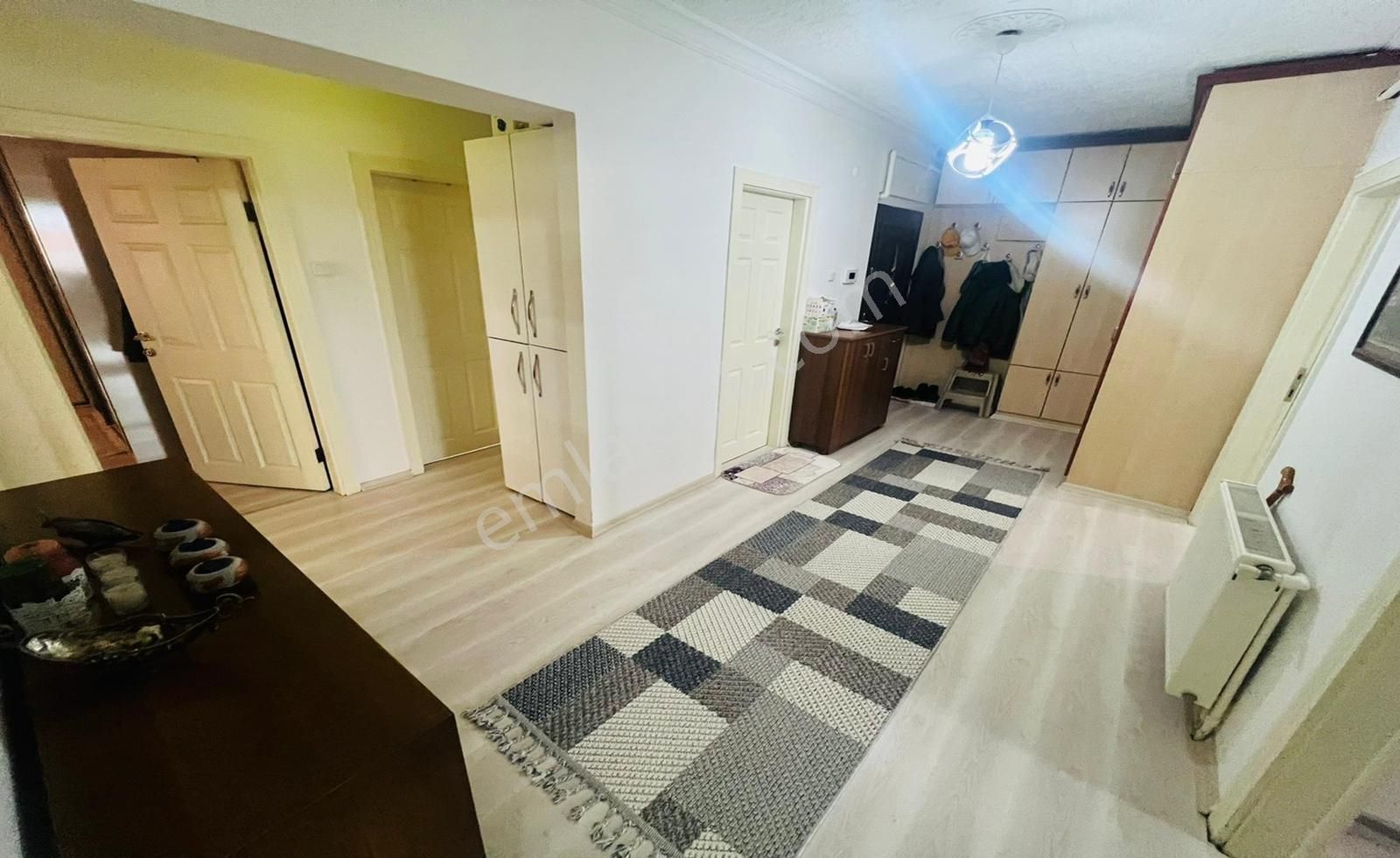 Çok Acil'den Merkezi Konumda Masrafsız 145m2 Fırsat Dairesi - Görsel 16