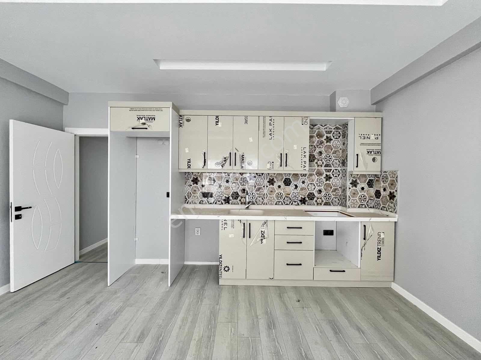 Kuşadası Davutlar'da Ara Kat 75 M2 Satılık 2+1 Daire - Görsel 11