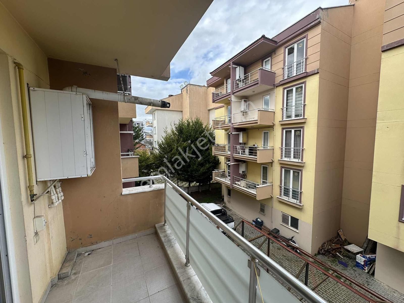 Görüklede 1+1 Eşyalı Kat Mülkiyetli Yüksek Kira Getirili Daire - Görsel 8