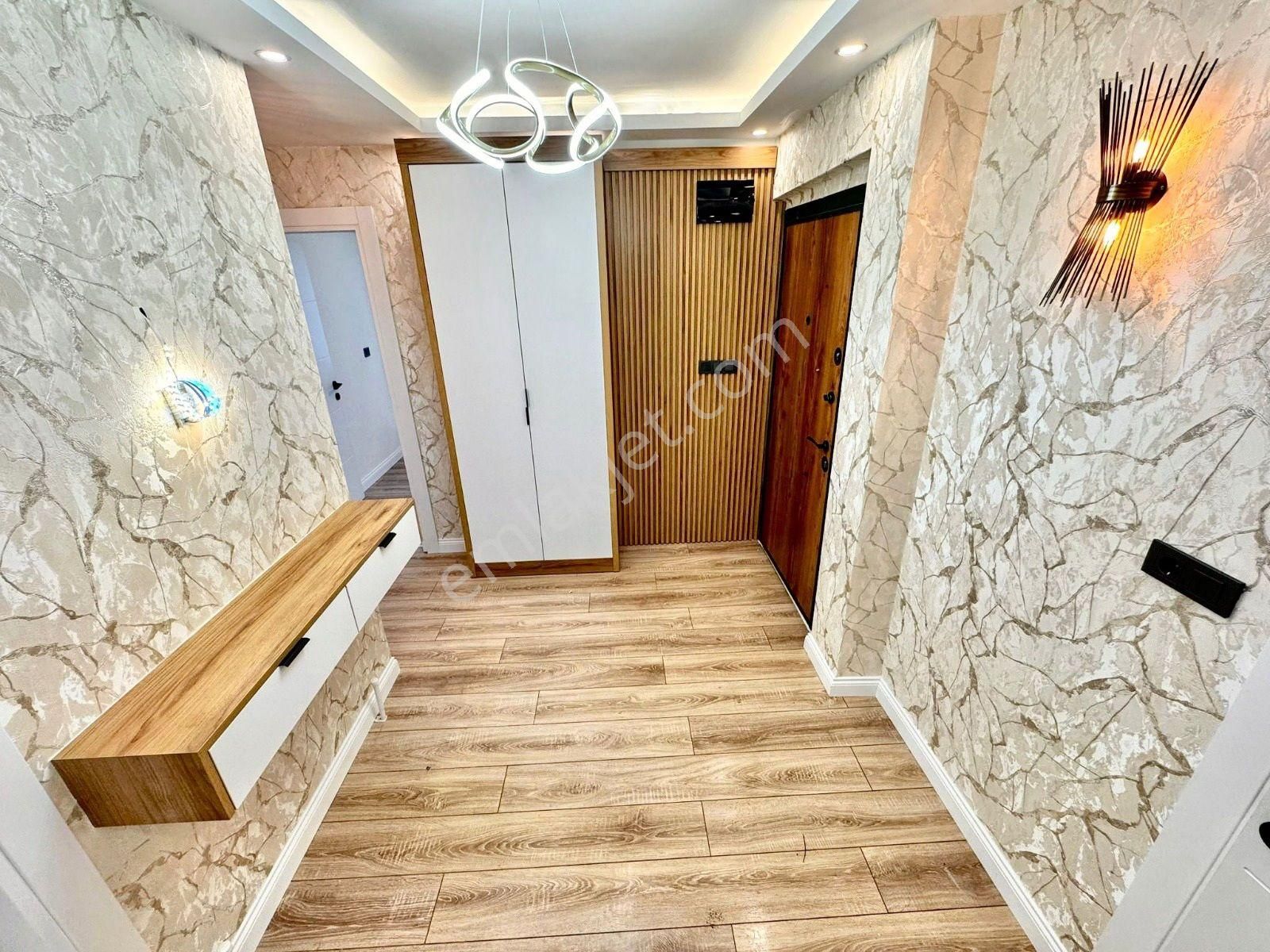 Akçay Özgüven Gayrimenkul'den Satılık 2+1 Ön Cephe Ayrı Mutfak Daire - Görsel 25