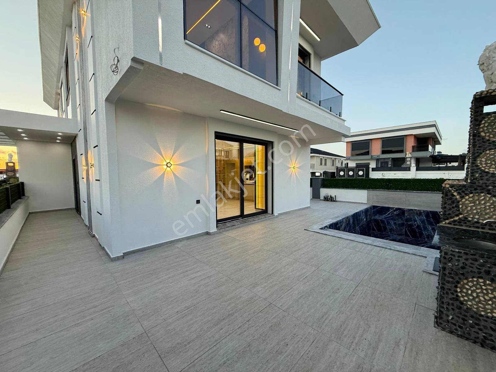 Hisar Mah. Tam Müstakil 3+1 Havuzlu Villa - Görsel 2