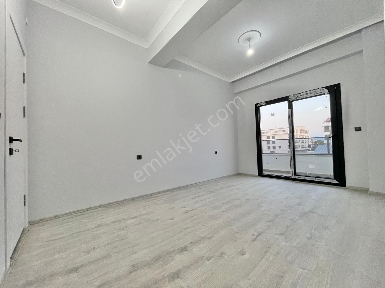 Berkay Demirel'den Denize 500 Metre Ebeveyn Banyolu Ön Cephe 2+1 Daire - Görsel 28