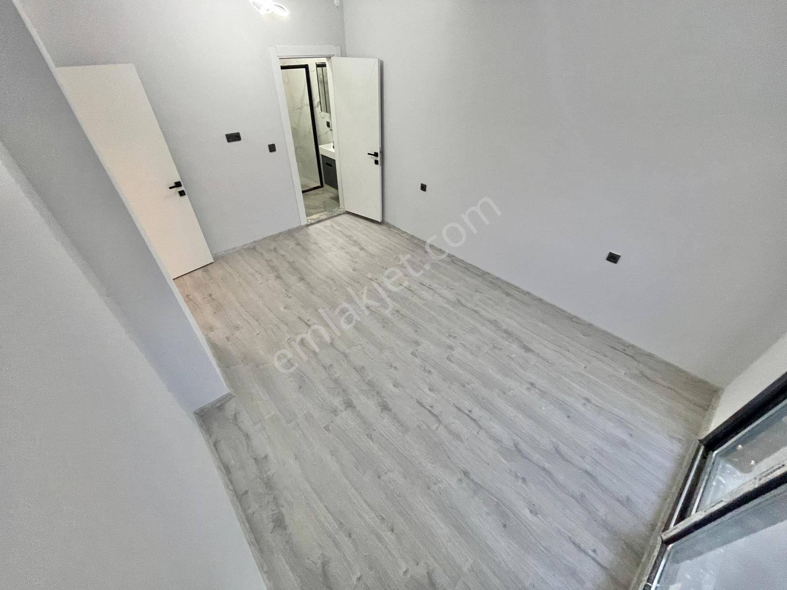 Berkay Demirel'den Denize 500 Metre Ebeveyn Banyolu Ön Cephe 2+1 Daire - Görsel 33