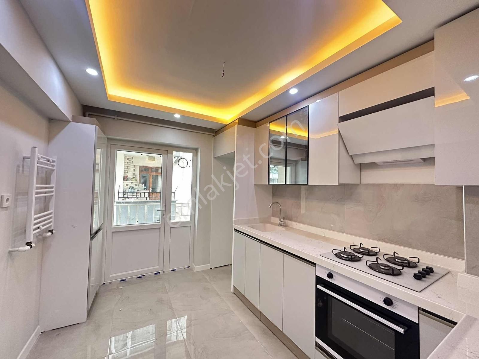 Etimesgut Piyade Mah. Ön Cephe Ara Kat 3+1 Lüks Yapılı Daire - Görsel 11