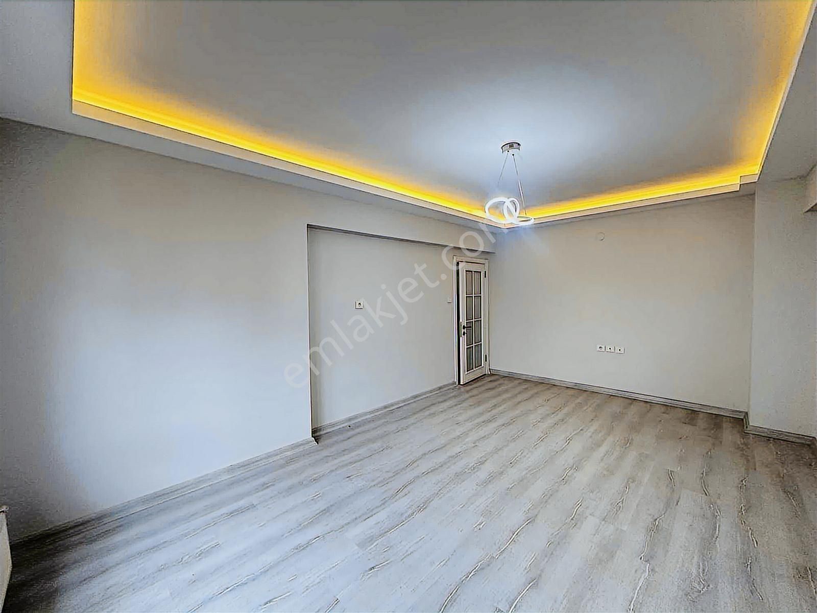 Etimesgut Piyade Mah. Ön Cephe Ara Kat 3+1 Lüks Yapılı Daire - Görsel 8