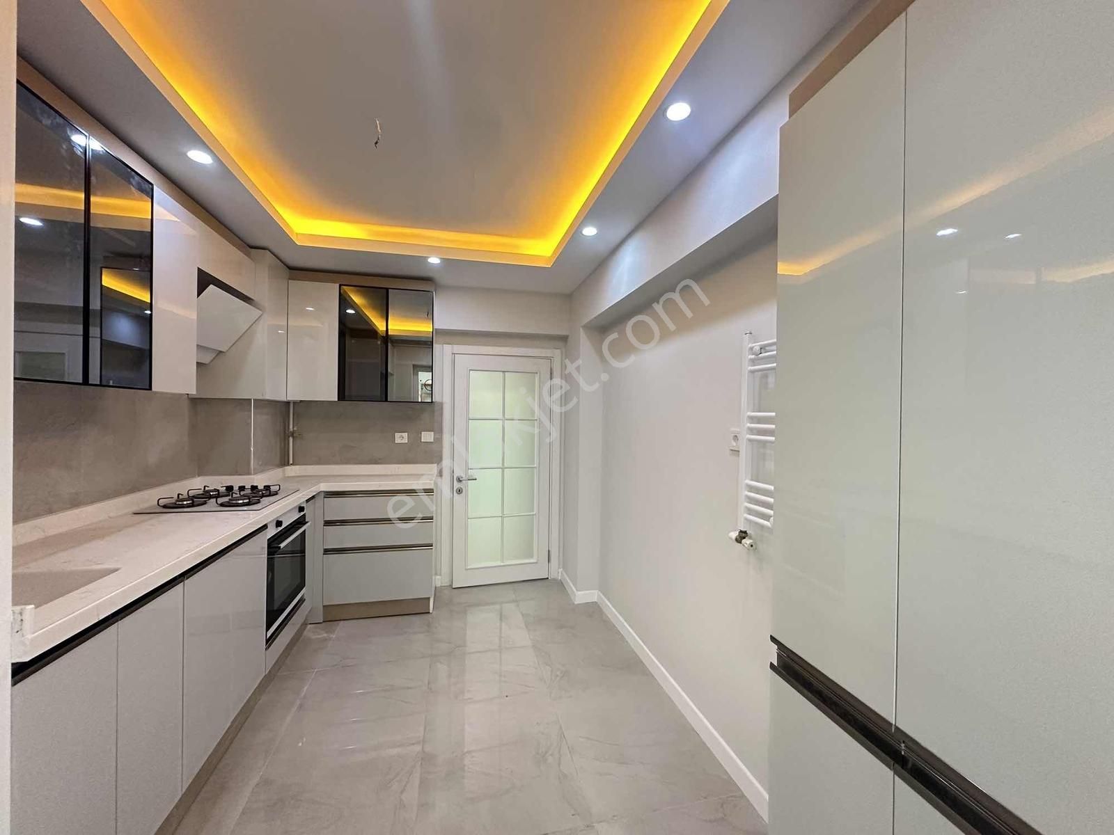 Etimesgut Piyade Mah. Ön Cephe Ara Kat 3+1 Lüks Yapılı Daire - Görsel 15