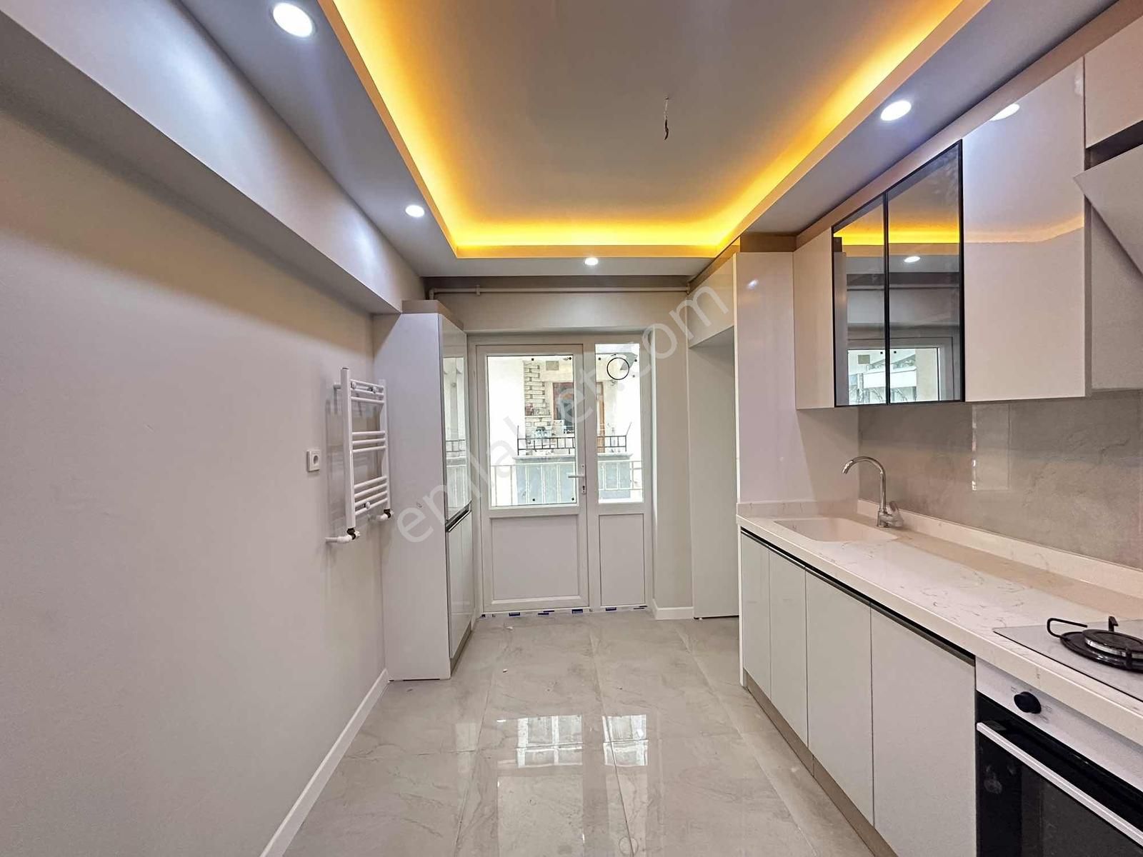 Etimesgut Piyade Mah. Ön Cephe Ara Kat 3+1 Lüks Yapılı Daire - Görsel 12