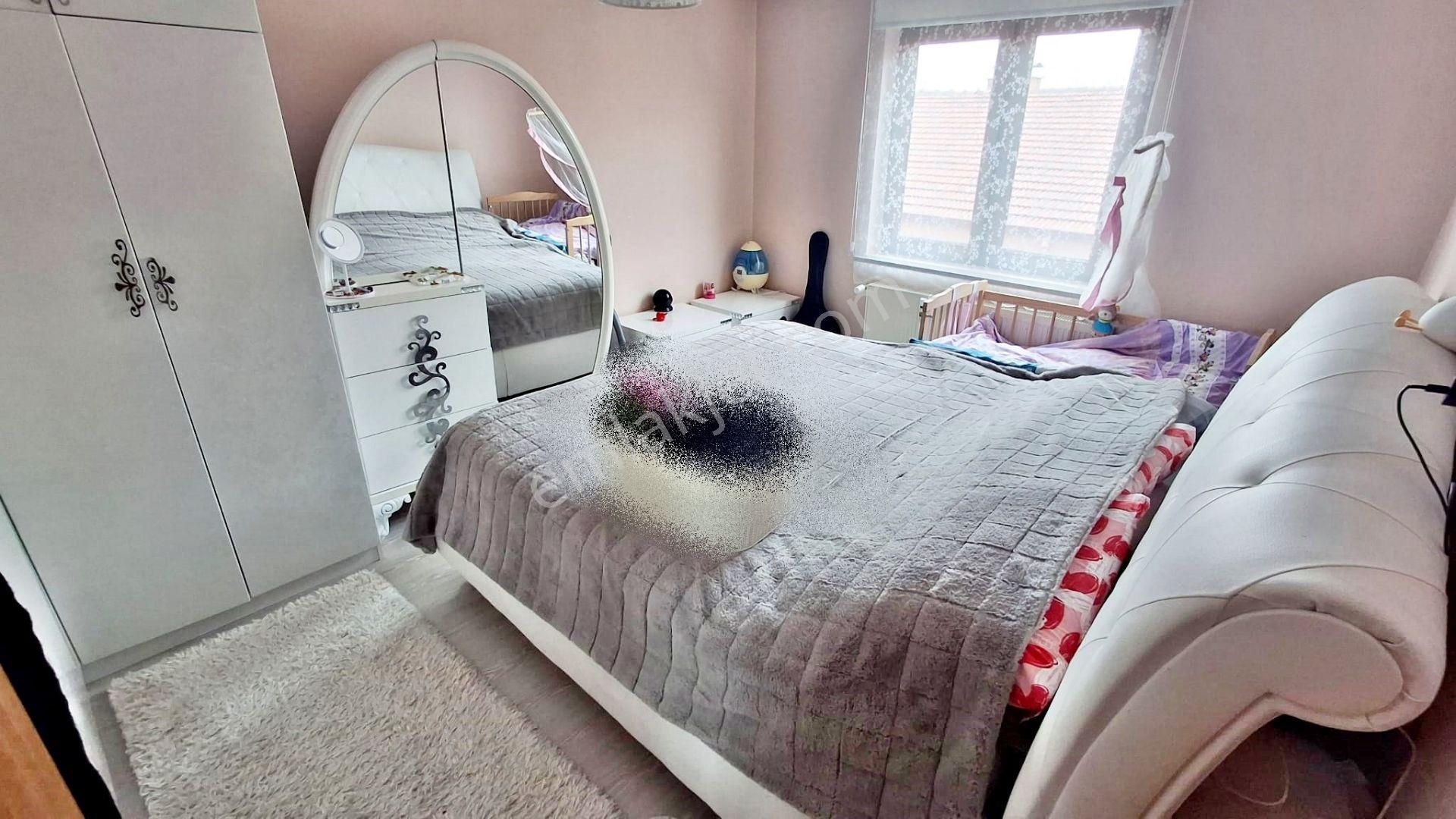 Gold'tan Yayla Merkez Katta Full Yapılı Çok Geniş Acil Satılık 3+1 Daire - Görsel 16