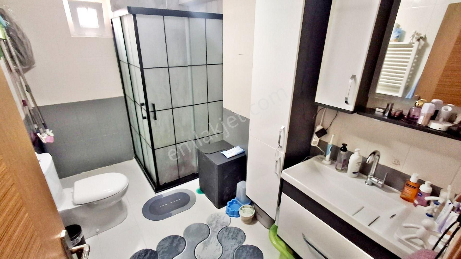 Gold'tan Yayla Merkez Katta Full Yapılı Çok Geniş Acil Satılık 3+1 Daire - Görsel 29