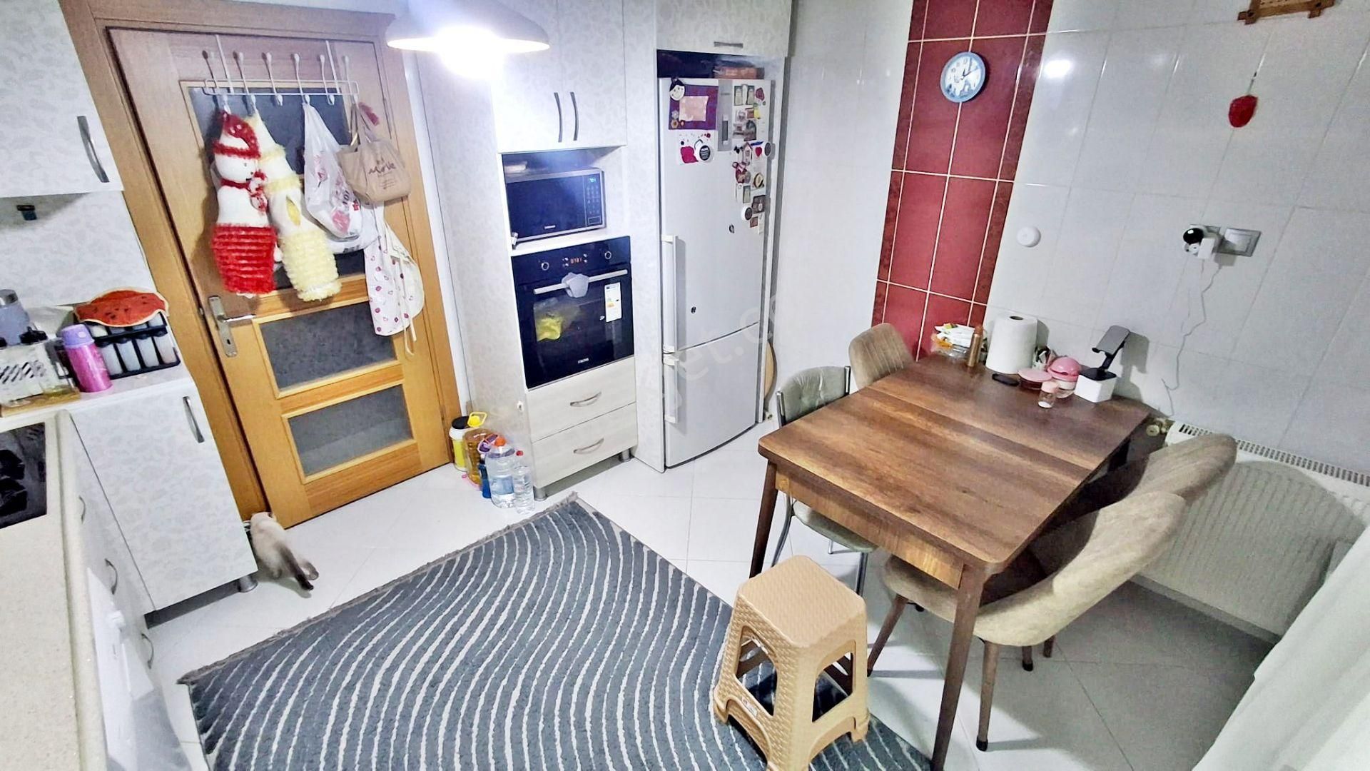 Gold'tan Yayla Merkez Katta Full Yapılı Çok Geniş Acil Satılık 3+1 Daire - Görsel 9