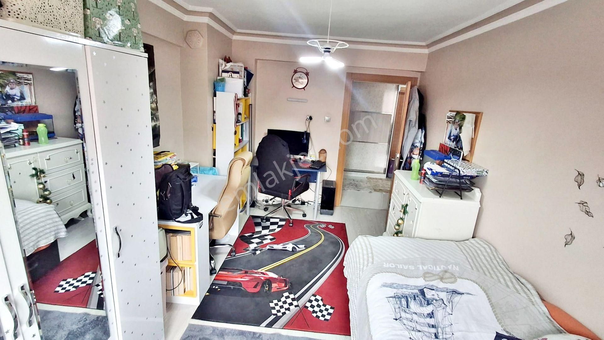 Gold'tan Yayla Merkez Katta Full Yapılı Çok Geniş Acil Satılık 3+1 Daire - Görsel 18