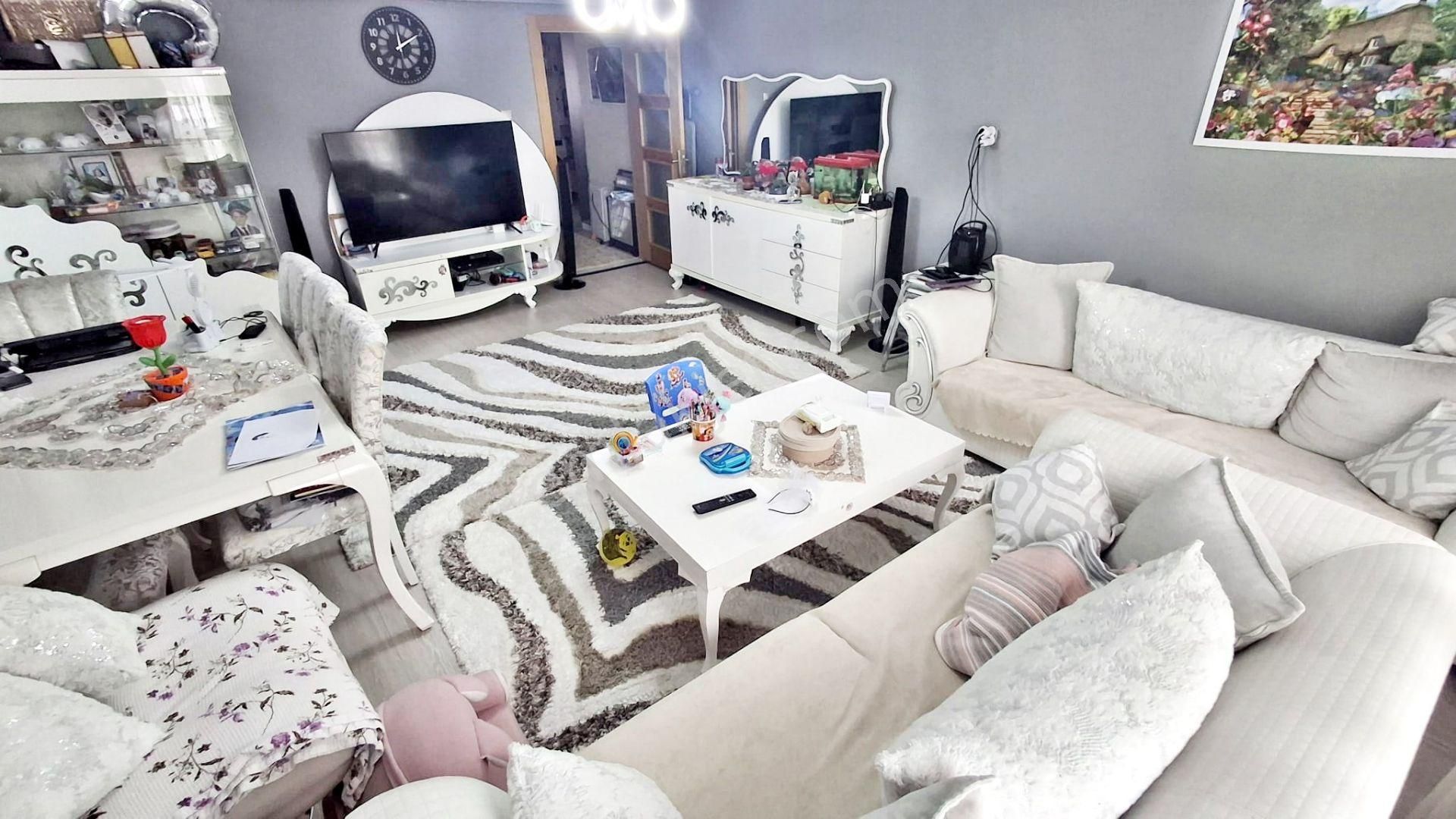 Gold'tan Yayla Merkez Katta Full Yapılı Çok Geniş Acil Satılık 3+1 Daire