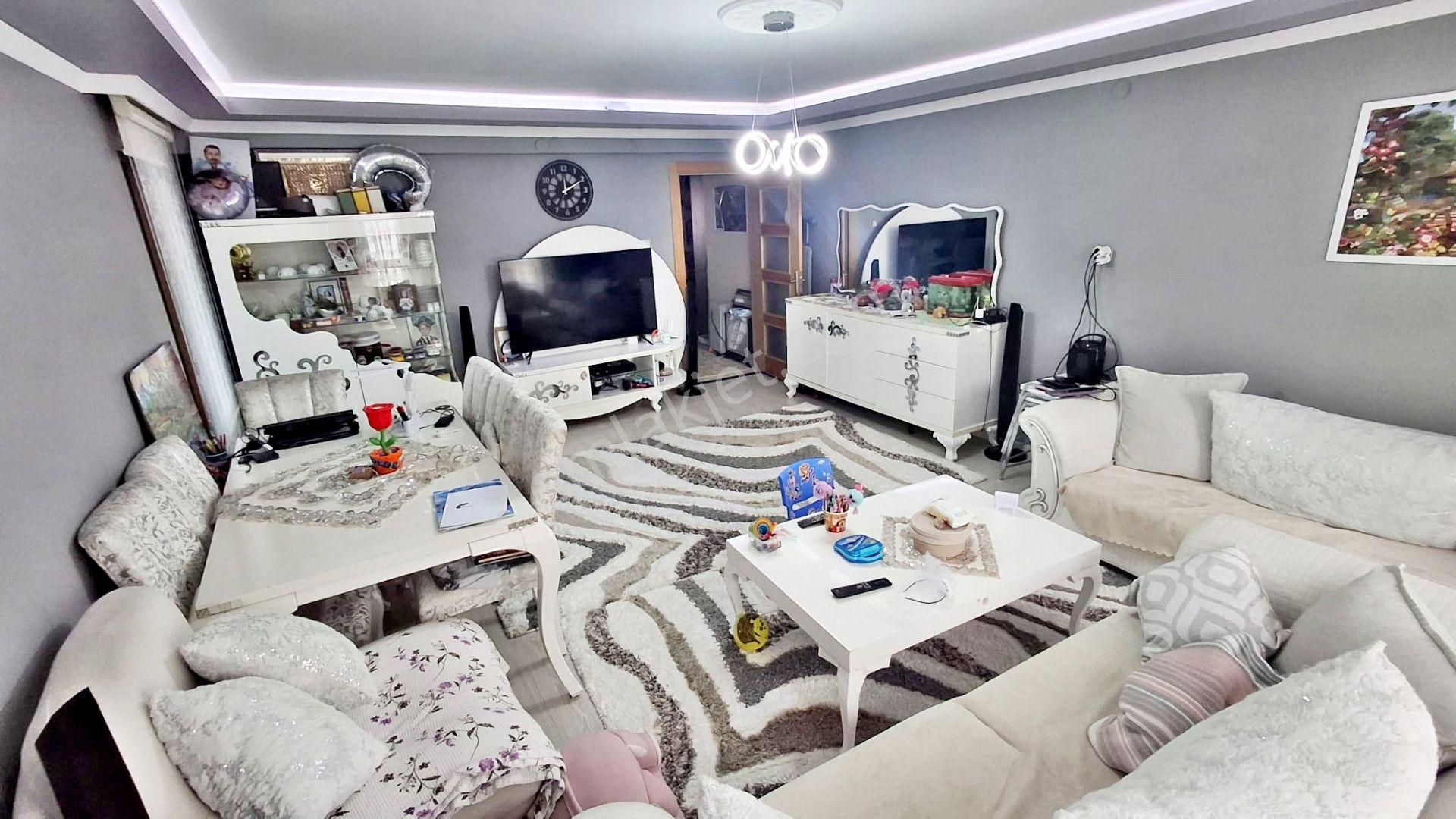 Gold'tan Yayla Merkez Katta Full Yapılı Çok Geniş Acil Satılık 3+1 Daire - Görsel 2