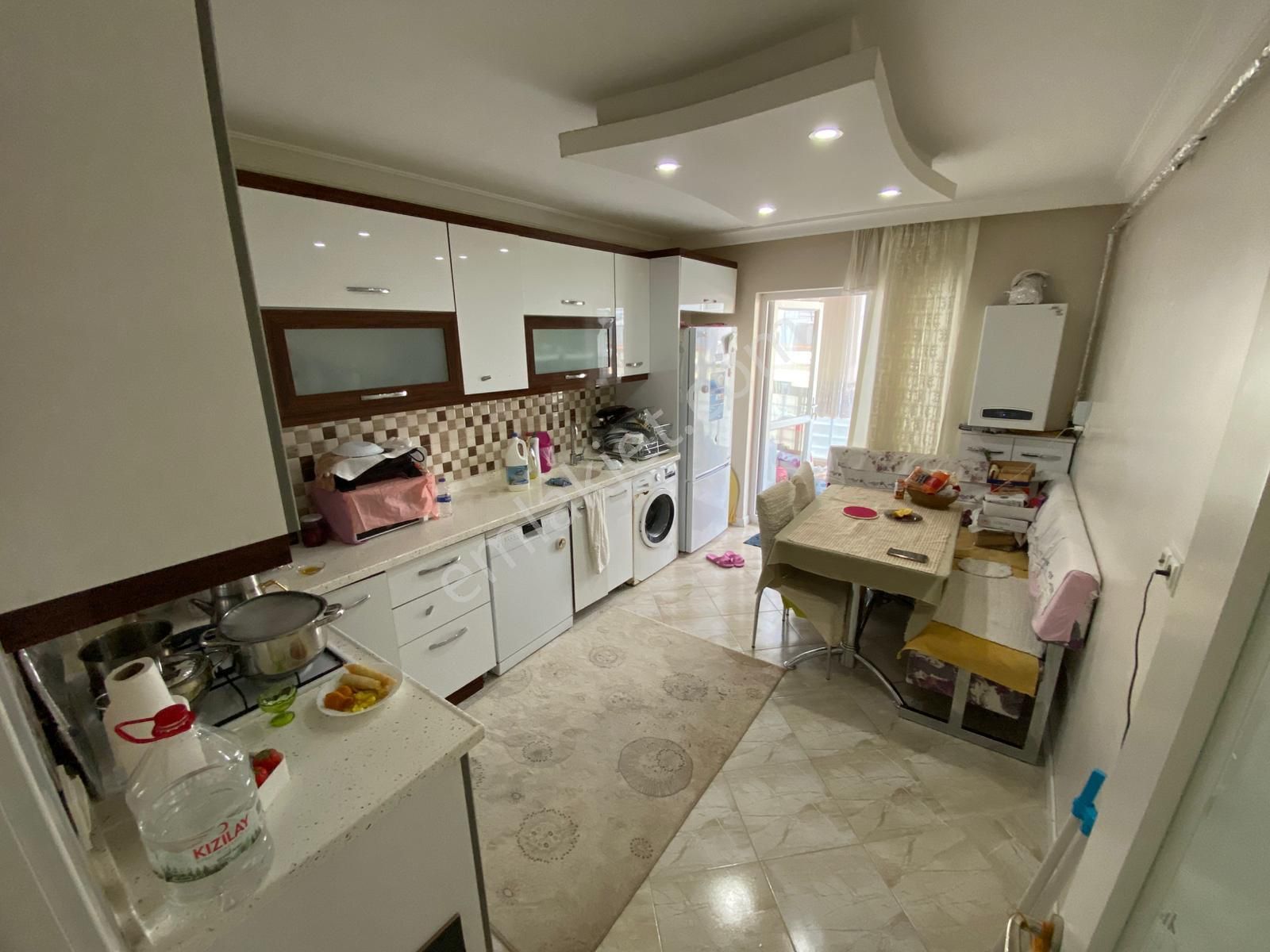 Vatan'dan Bademlik Merkez'de Yeni Bina Asansörlü Orta Kat Manzaralı Satılık 3+1 Daire - Görsel 4