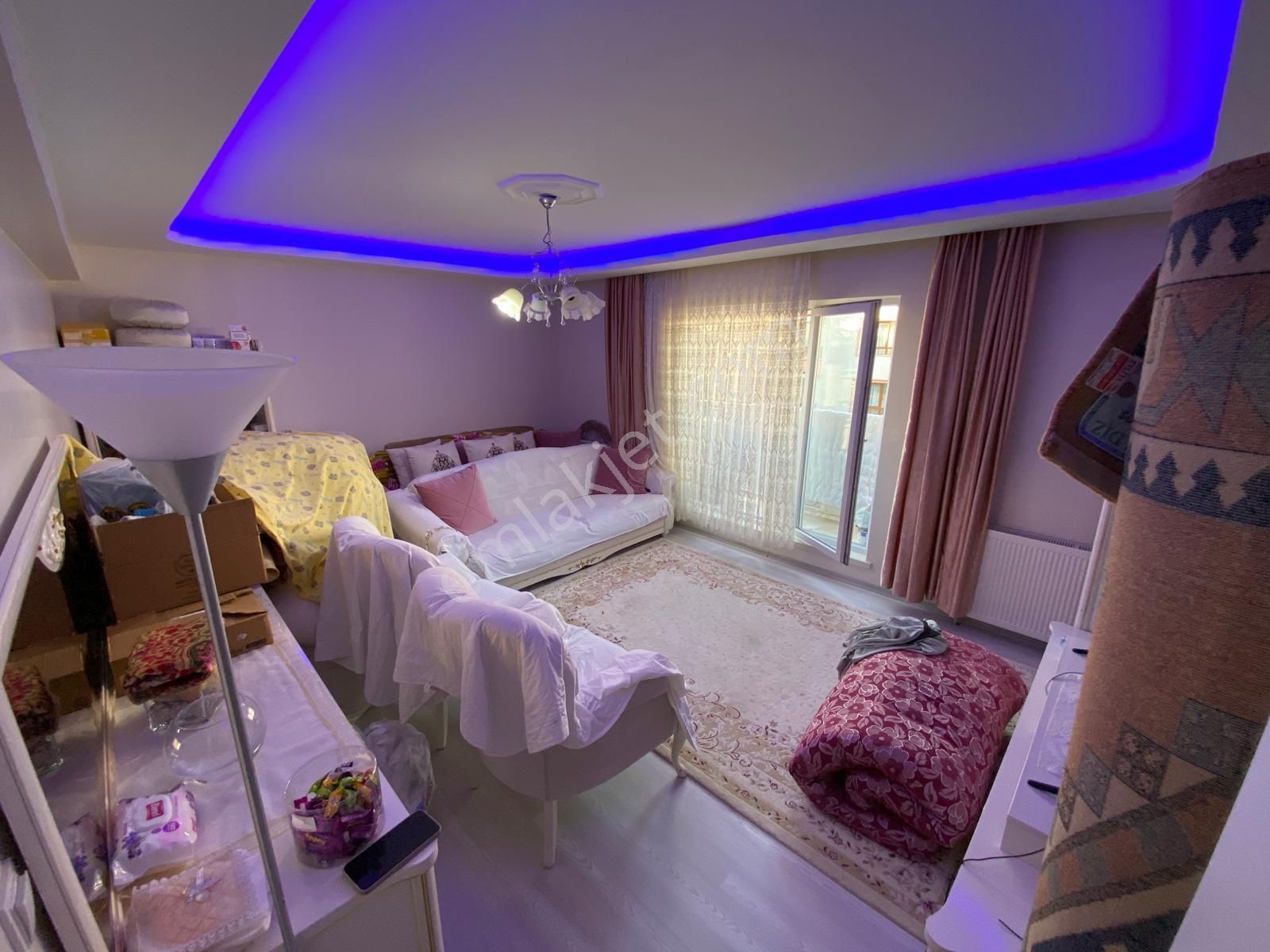 Vatan'dan Bademlik Merkez'de Yeni Bina Asansörlü Orta Kat Manzaralı Satılık 3+1 Daire - Görsel 16