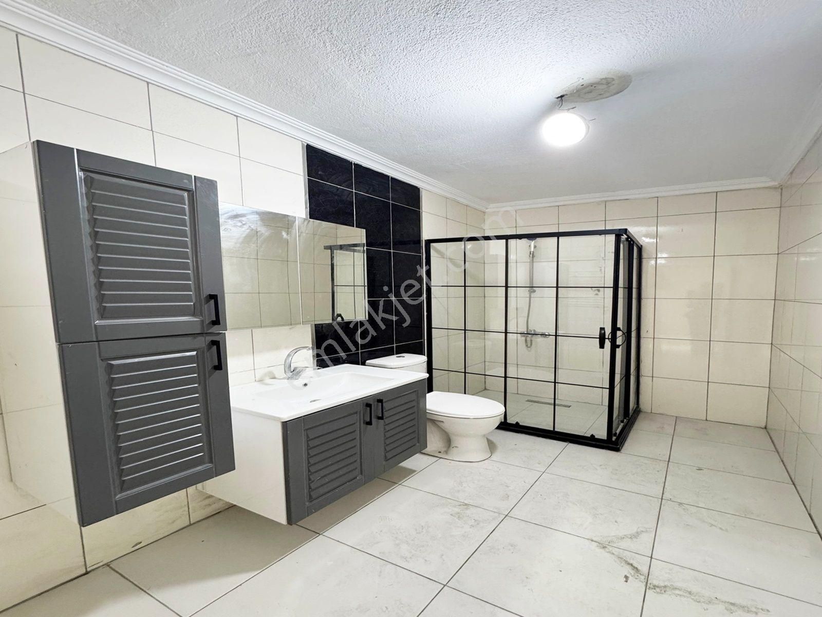 Nes Yapı'dan Güzelyurt Metrobüs'e Komşu Masrafsız Dev M² 2+1 Balkonlu Arakat Daire - Görsel 13