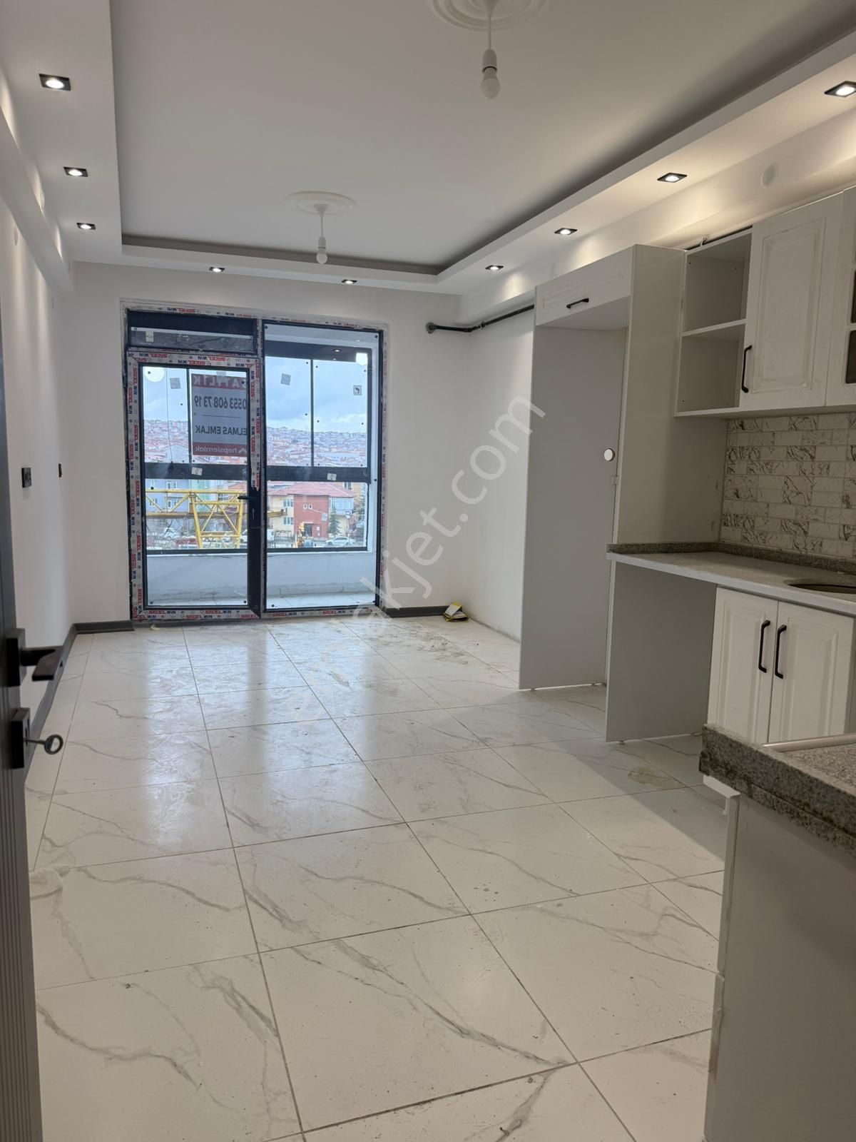 Elmas Gayrimenkulden 71 Evlerde Satılık 1+1