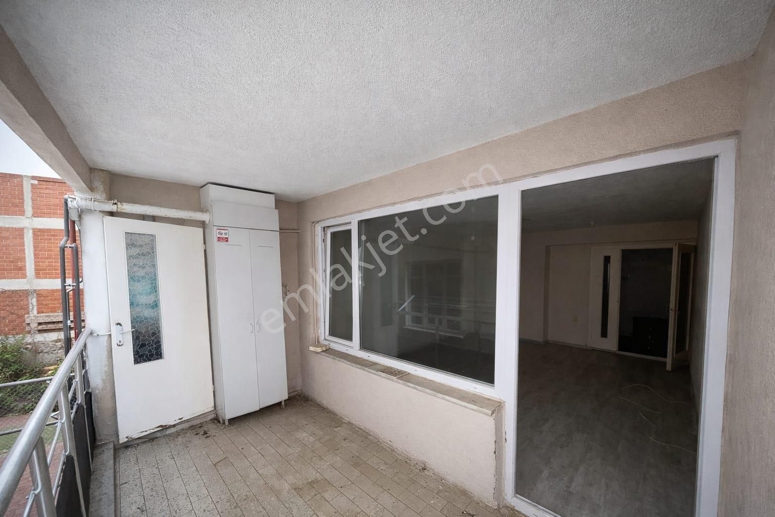 Büyükçekmece Kamiloba'da Yeni Avm Karşısı Satılık 2+1 Daire - Görsel 4