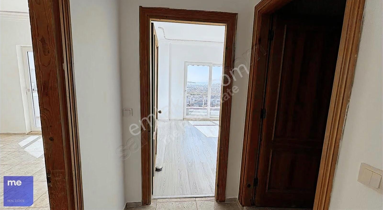 Konacık Site İçinde 3+1 Yıllık Kiralık Deniz Manzaralı Daire - Görsel 9