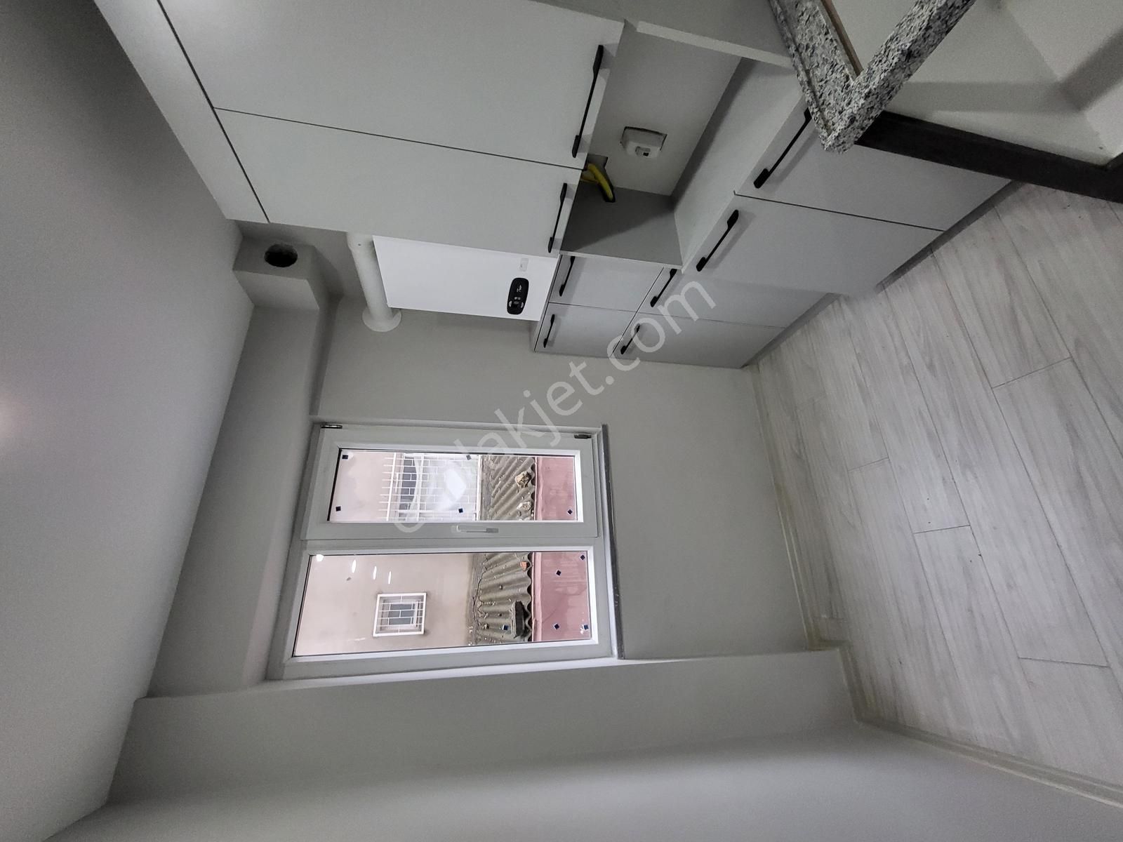 Yenimahallede Satılık Sıfır 2+1 75 M² Giriş Kat Otoparklı Daire - Görsel 2