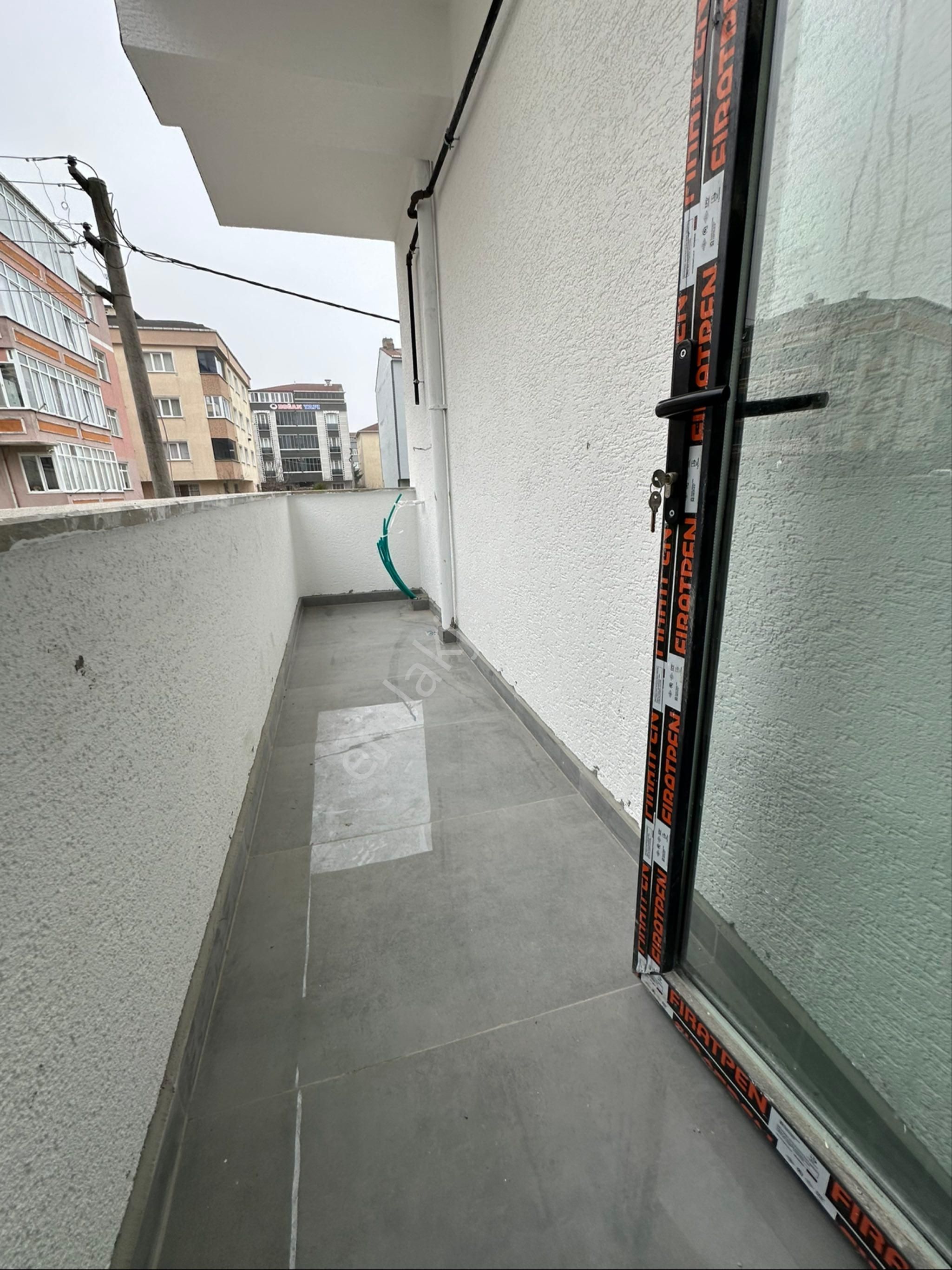 Kapaklı Vatan Mah Devlet Hastanesi Arkası Otoparklı - Görsel 10