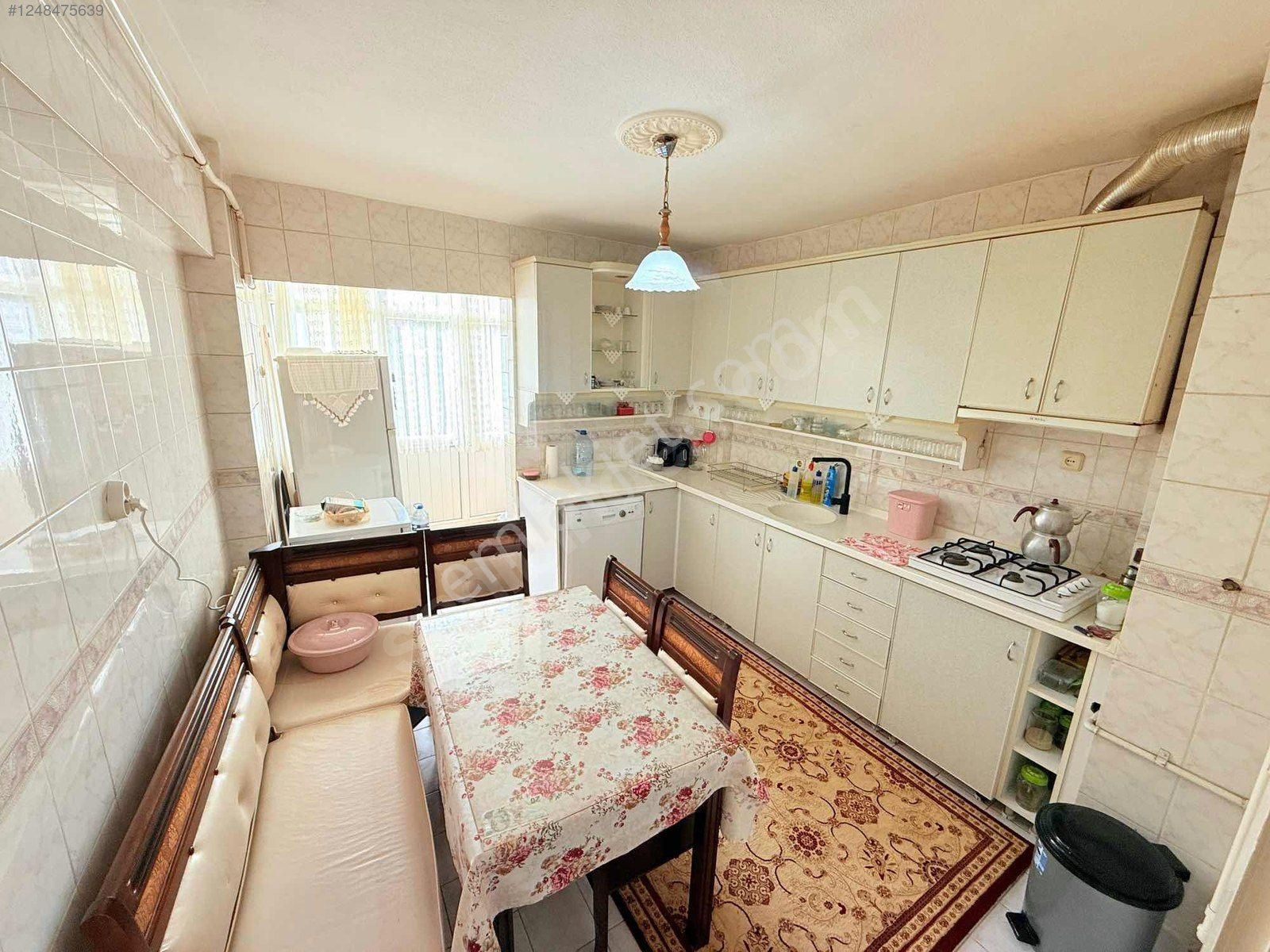 Tandoğan Mh'de 3+1 Ara Katta Geniş M2'li Yapılı Daire!!!