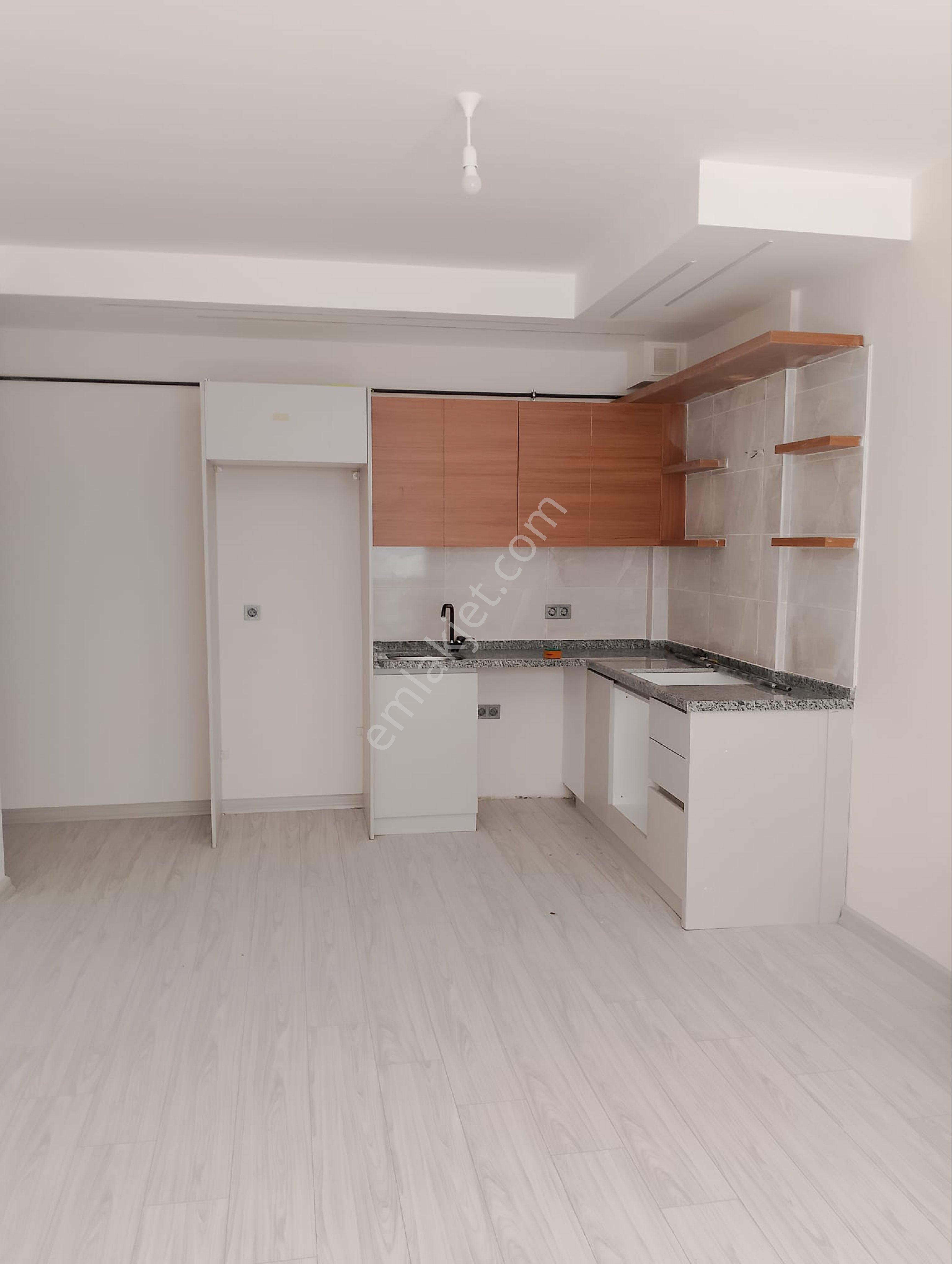 Fırsat!! Kuşadası Merkezde 2+1 Sıfır Yüksek Giriş Daire