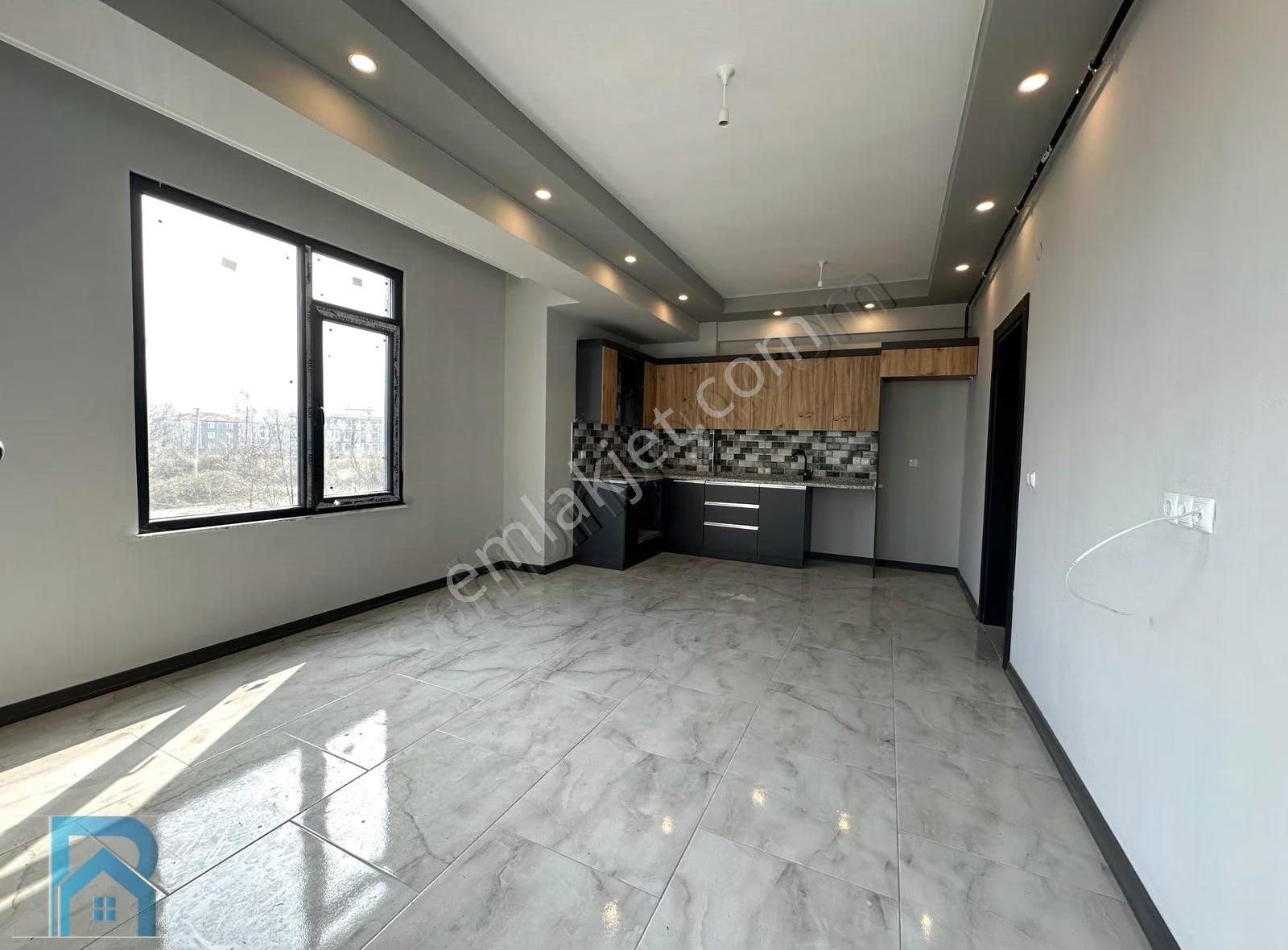 Karasu'da Havuzlu Ve Butik Site | Yerden Isıtma Sıfır Daire - Görsel 12