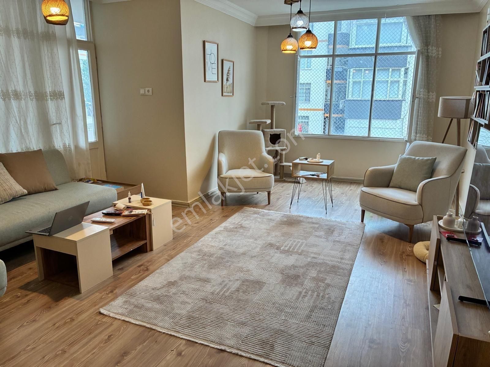 Beyazevlerde Düşük Katlı Asansörlü Yatırımlık Fırsat Daire️