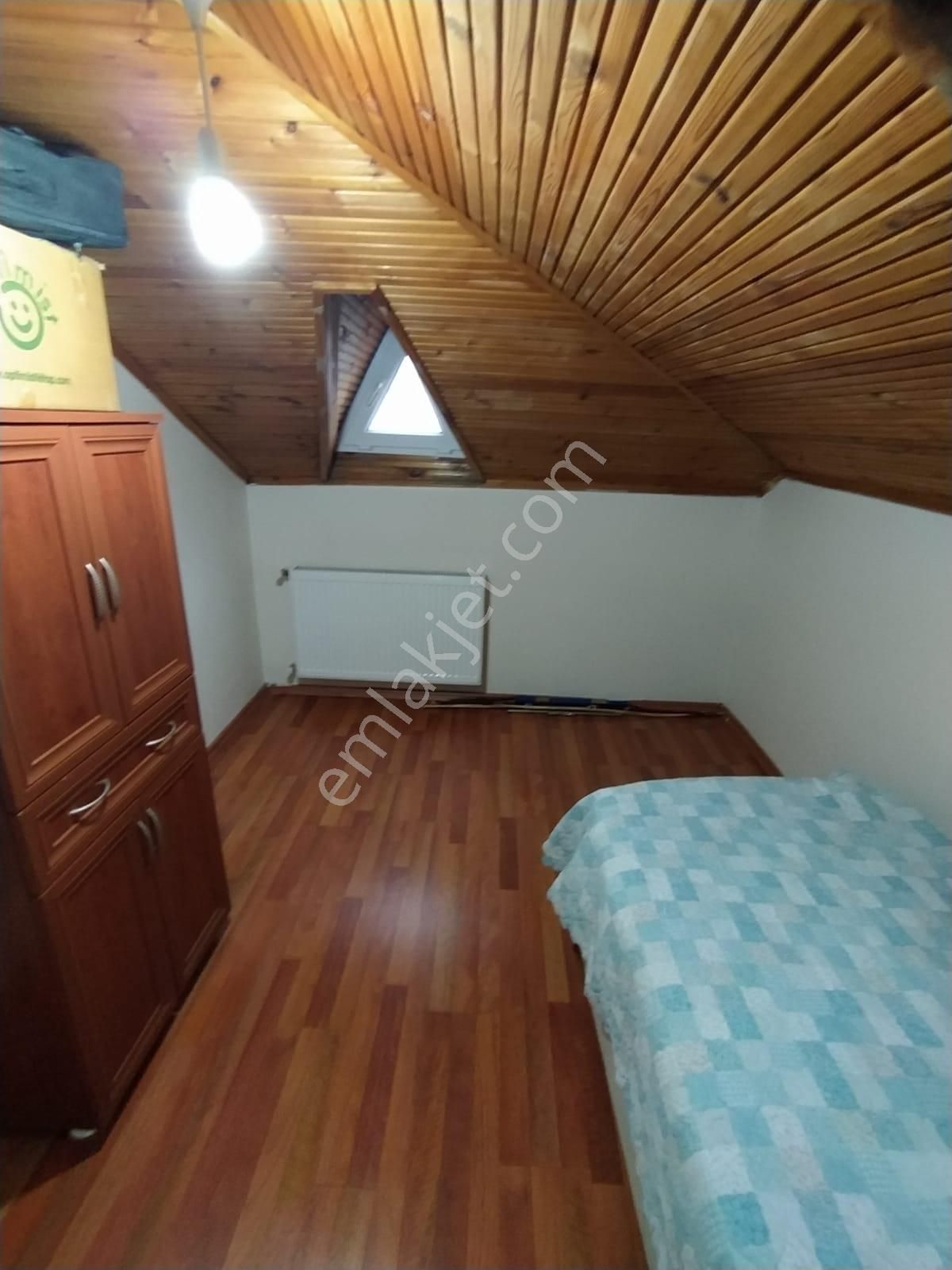 Mertcan Dan Uğurmumcu Mah Manzaralı 1+1 Çatı Katı Fırsat Kiralık - Görsel 7