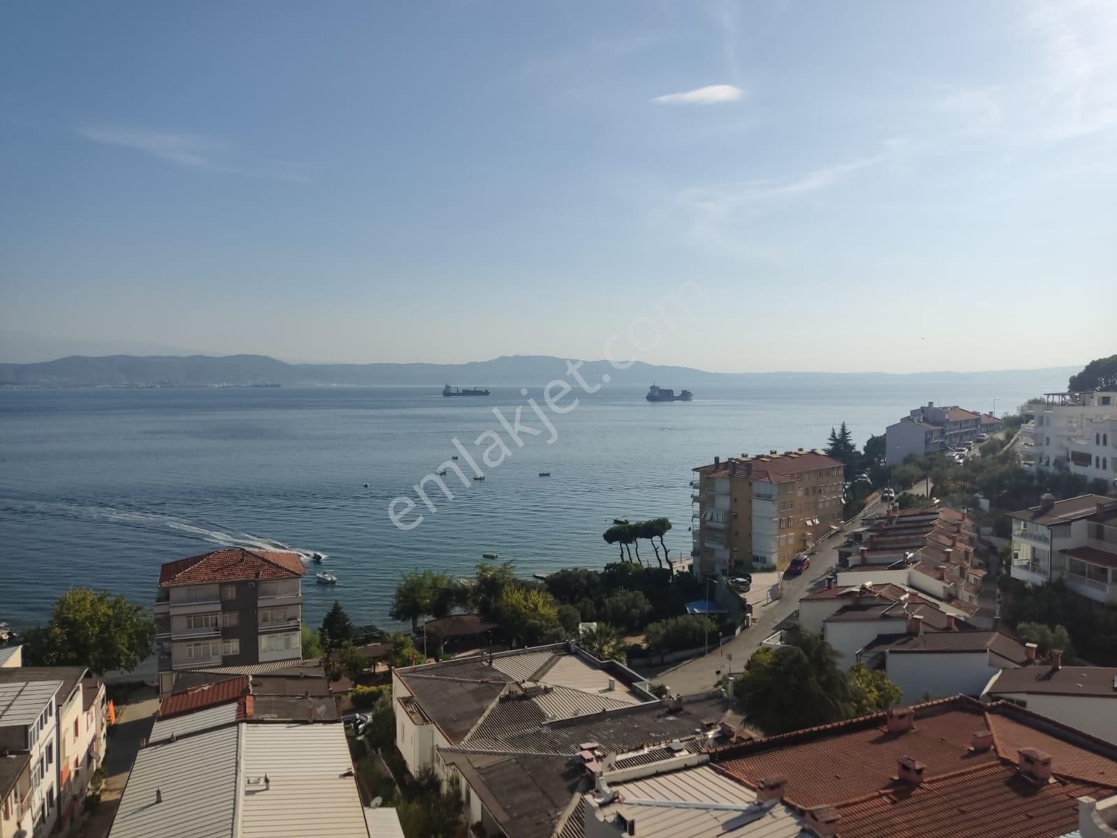 Yakamoz Emlak'tan Büyük Kumla'da Satılık 1+1 Eşyalı Daire