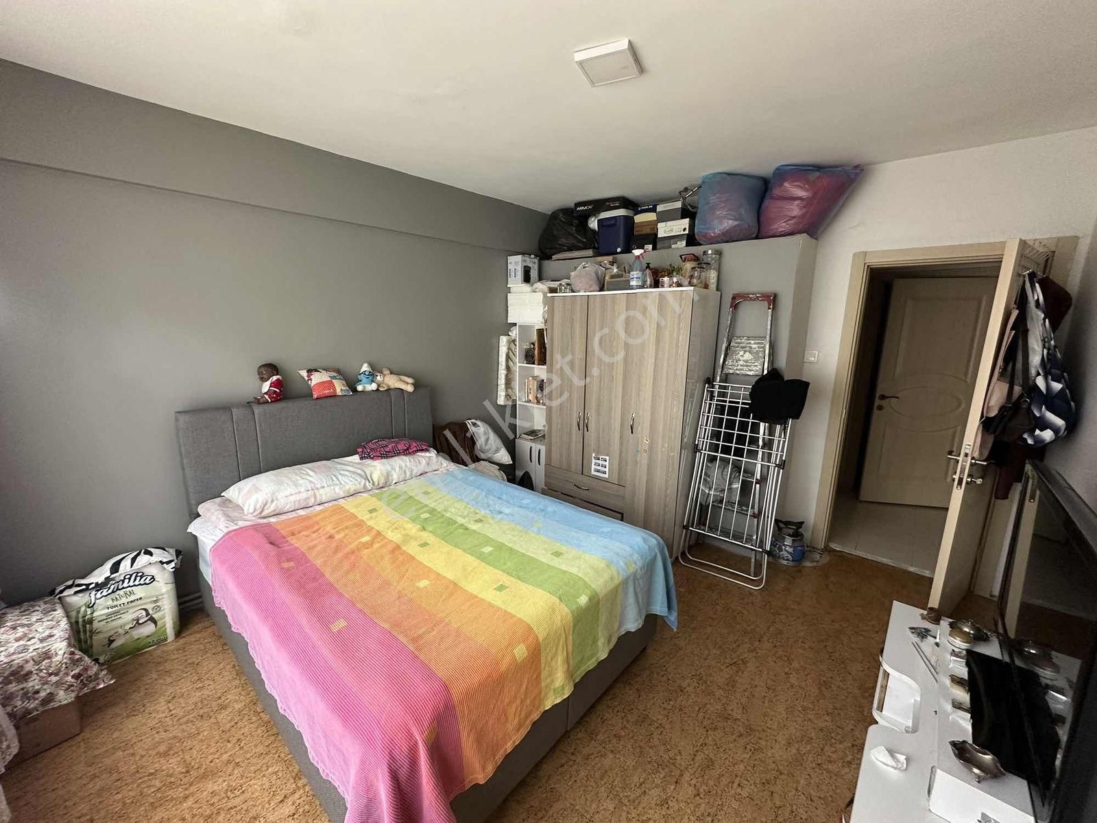 Valide-i Atik Mahallesinde Geniş 2+1 Daire - Görsel 13