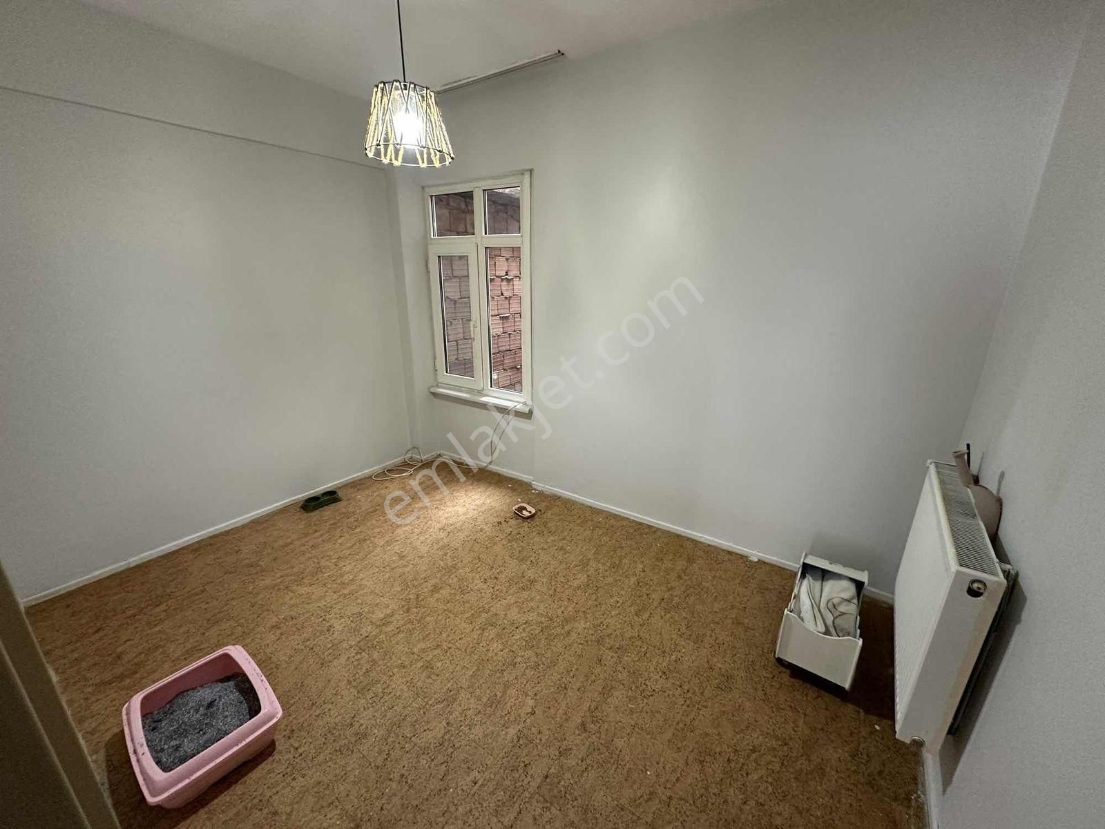 Valide-i Atik Mahallesinde Geniş 2+1 Daire - Görsel 6