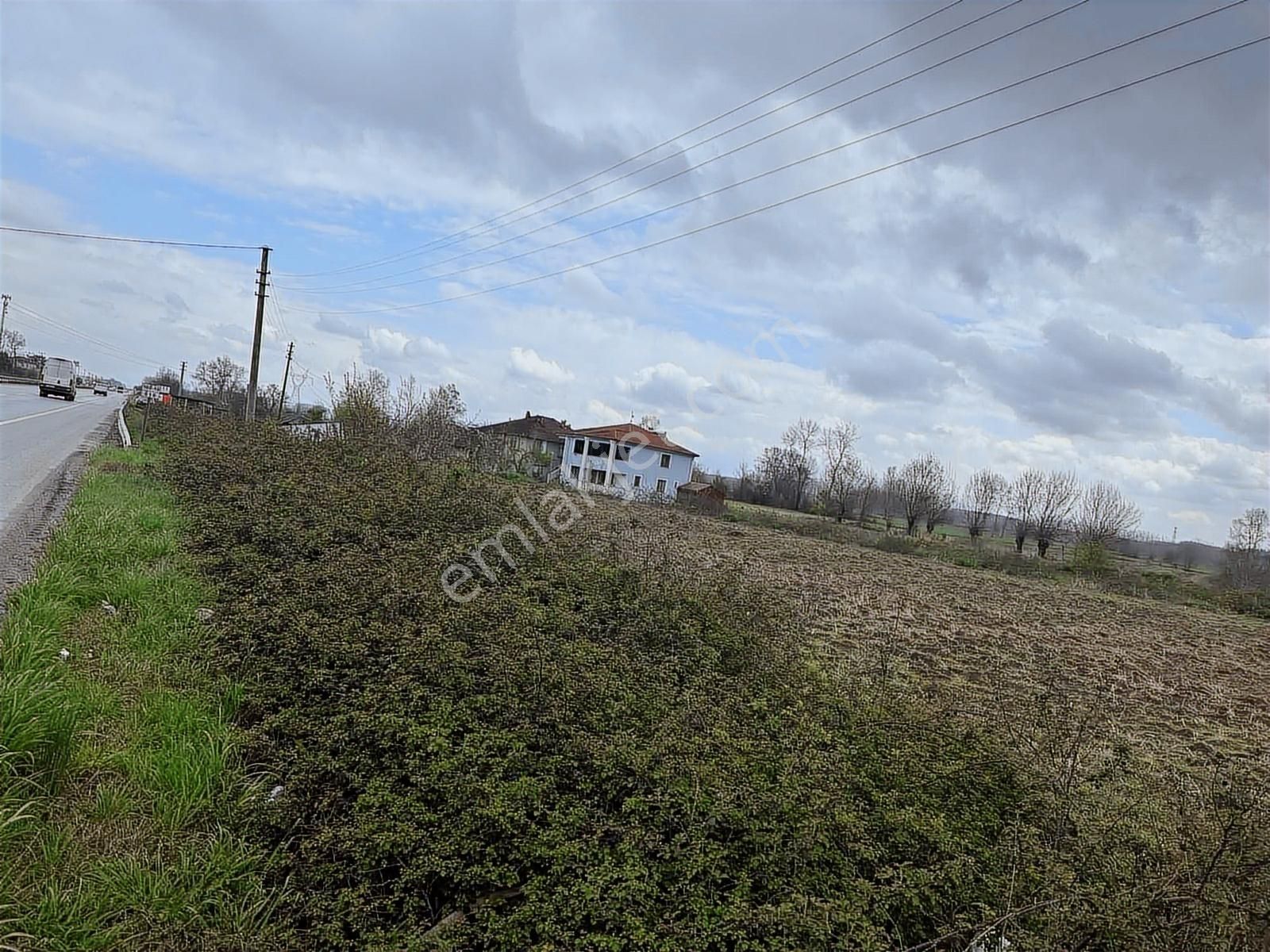 Enka G.y.o'dan Acil Satılık E-5 Üzerinde Yatırımlık Tarla - Görsel 3