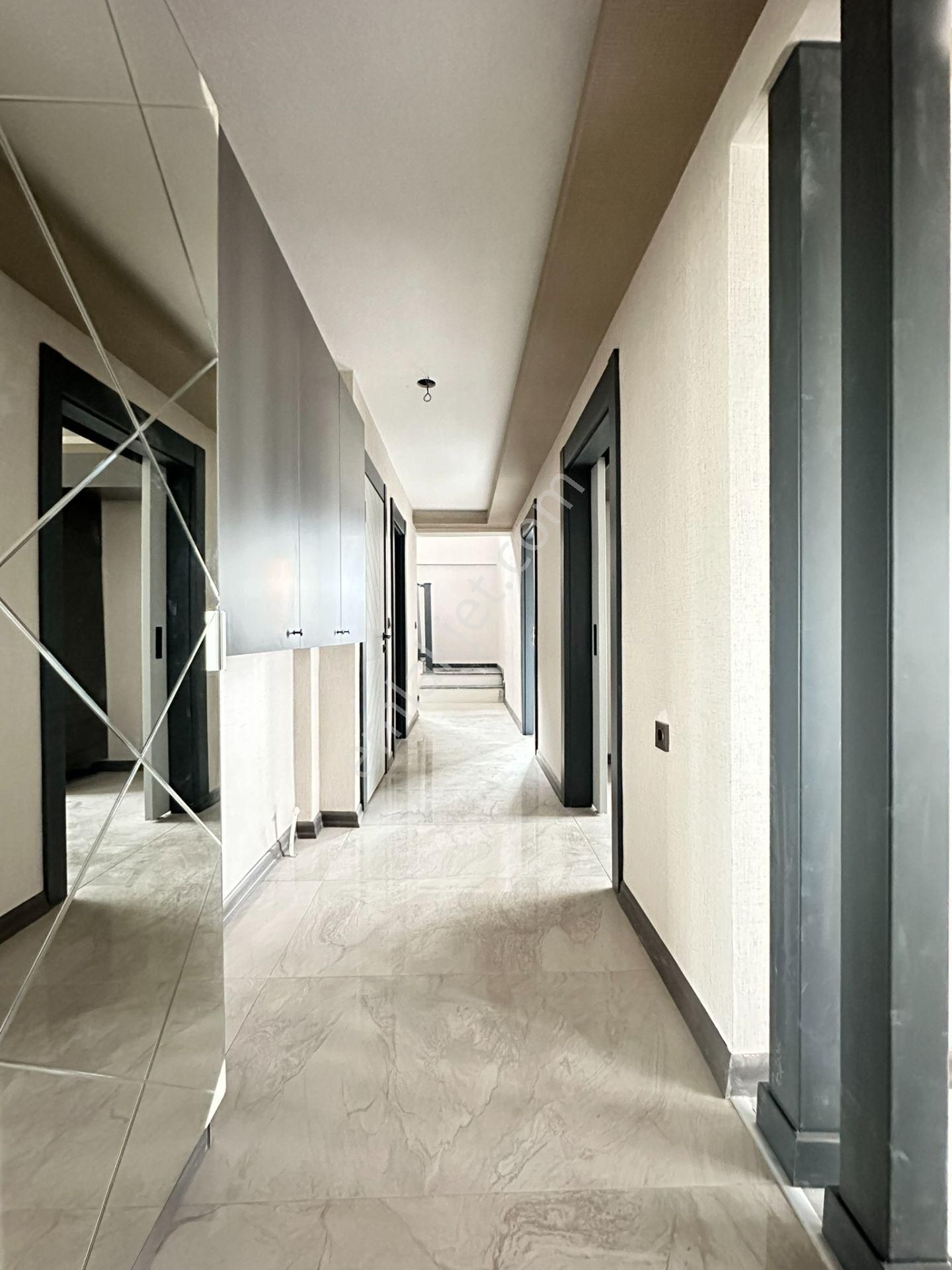 Pursaklar Mehmet Zengin Emlak'tan Kapalı Otoparklı 3 Banyolu 12.kat 4+1 Sitede Dubleks Daire - Görsel 30