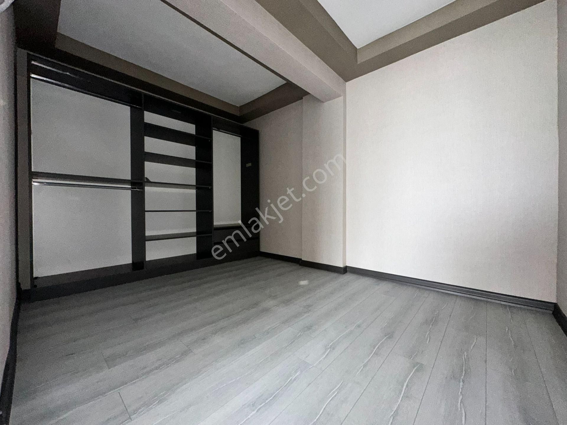 Pursaklar Mehmet Zengin Emlak'tan Kapalı Otoparklı 3 Banyolu 12.kat 4+1 Sitede Dubleks Daire - Görsel 21