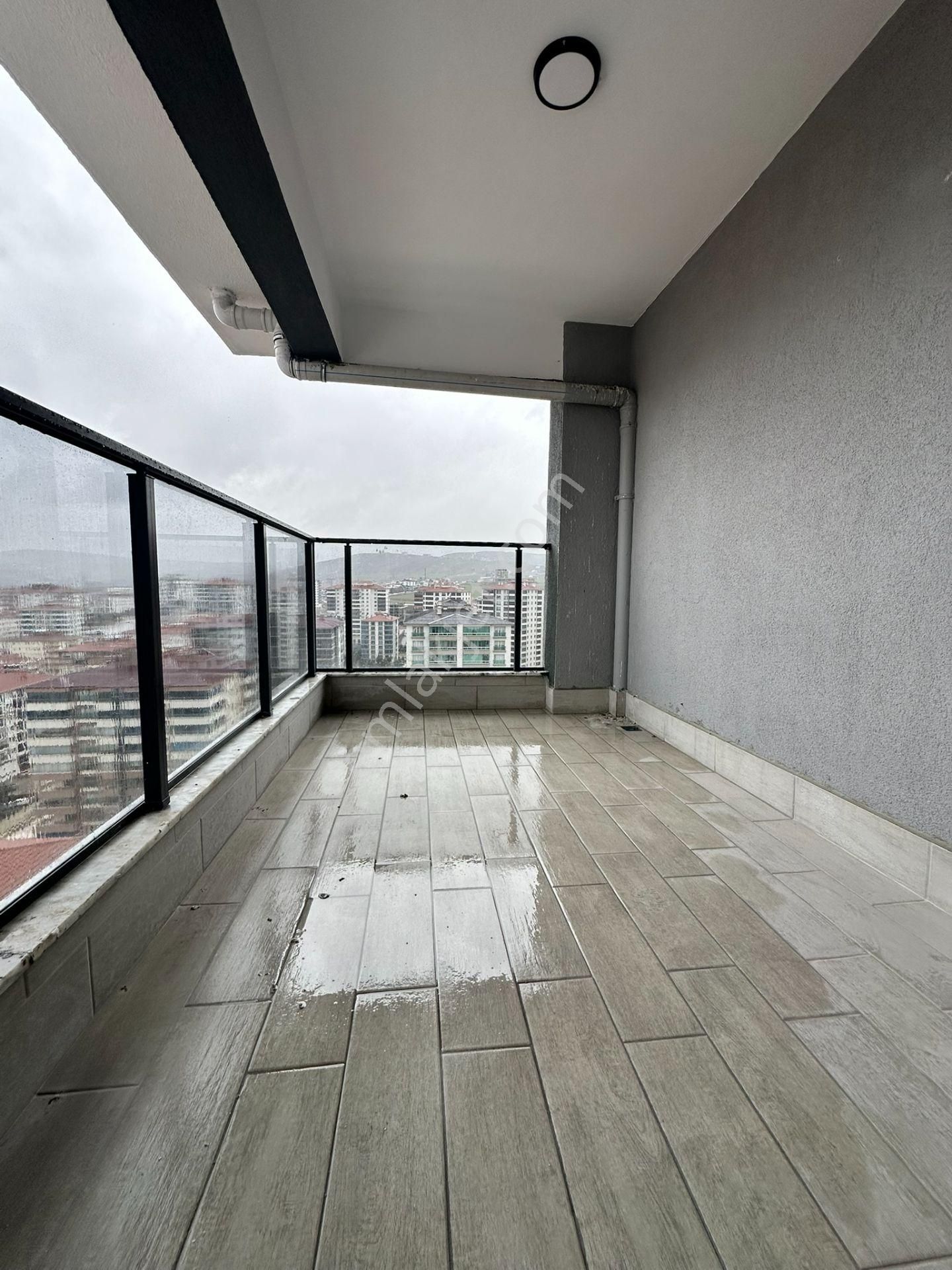 Pursaklar Mehmet Zengin Emlak'tan Kapalı Otoparklı 3 Banyolu 12.kat 4+1 Sitede Dubleks Daire - Görsel 39