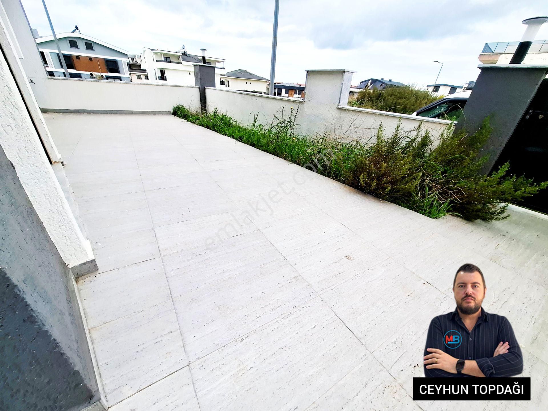 Didimde Satılık 3+1 Geniş Kullanışlı Tripleks Ön Cephe Müstakil Bahçeli Villa ! - Görsel 4