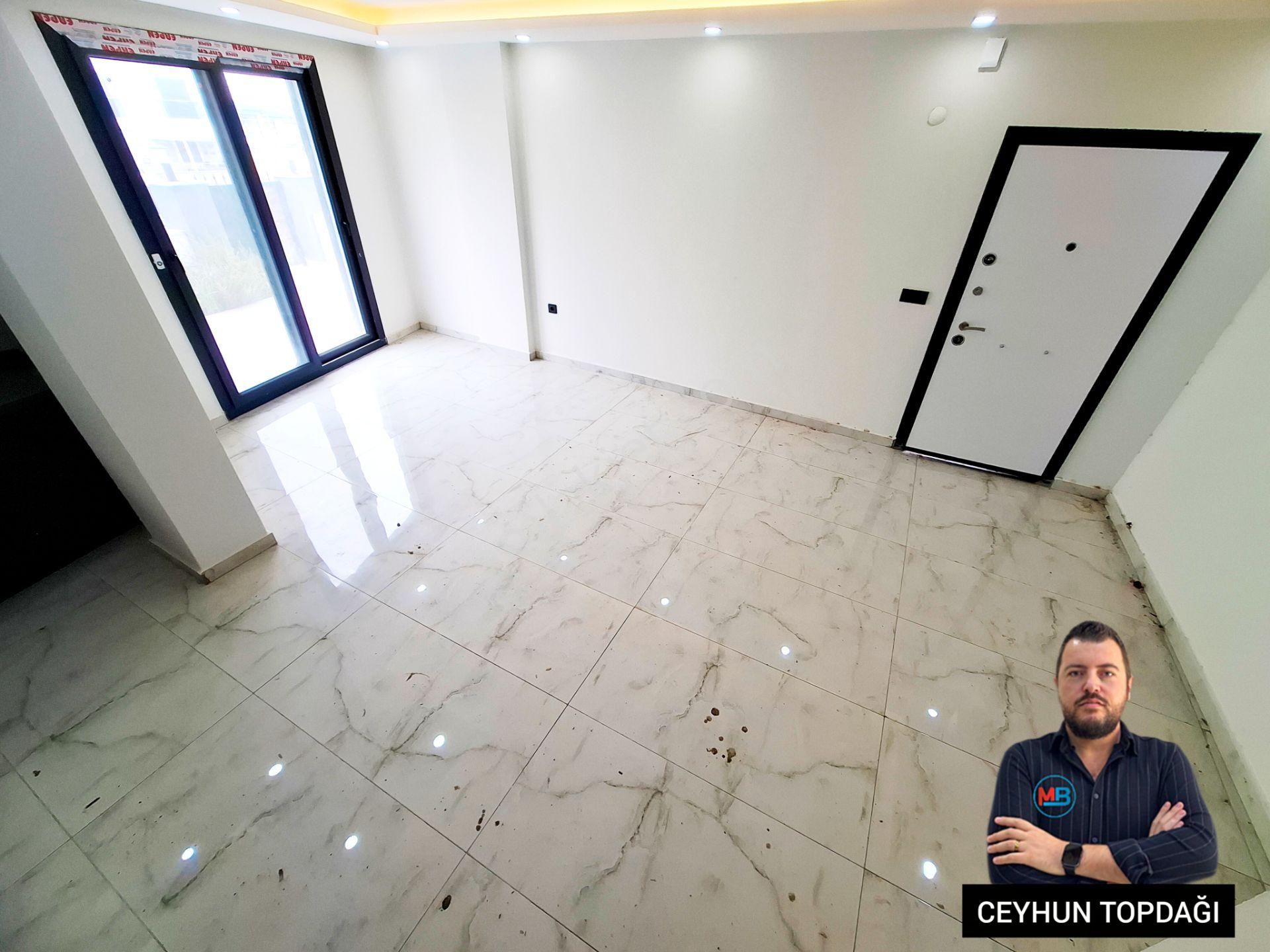 Didimde Satılık 3+1 Geniş Kullanışlı Tripleks Ön Cephe Müstakil Bahçeli Villa ! - Görsel 6